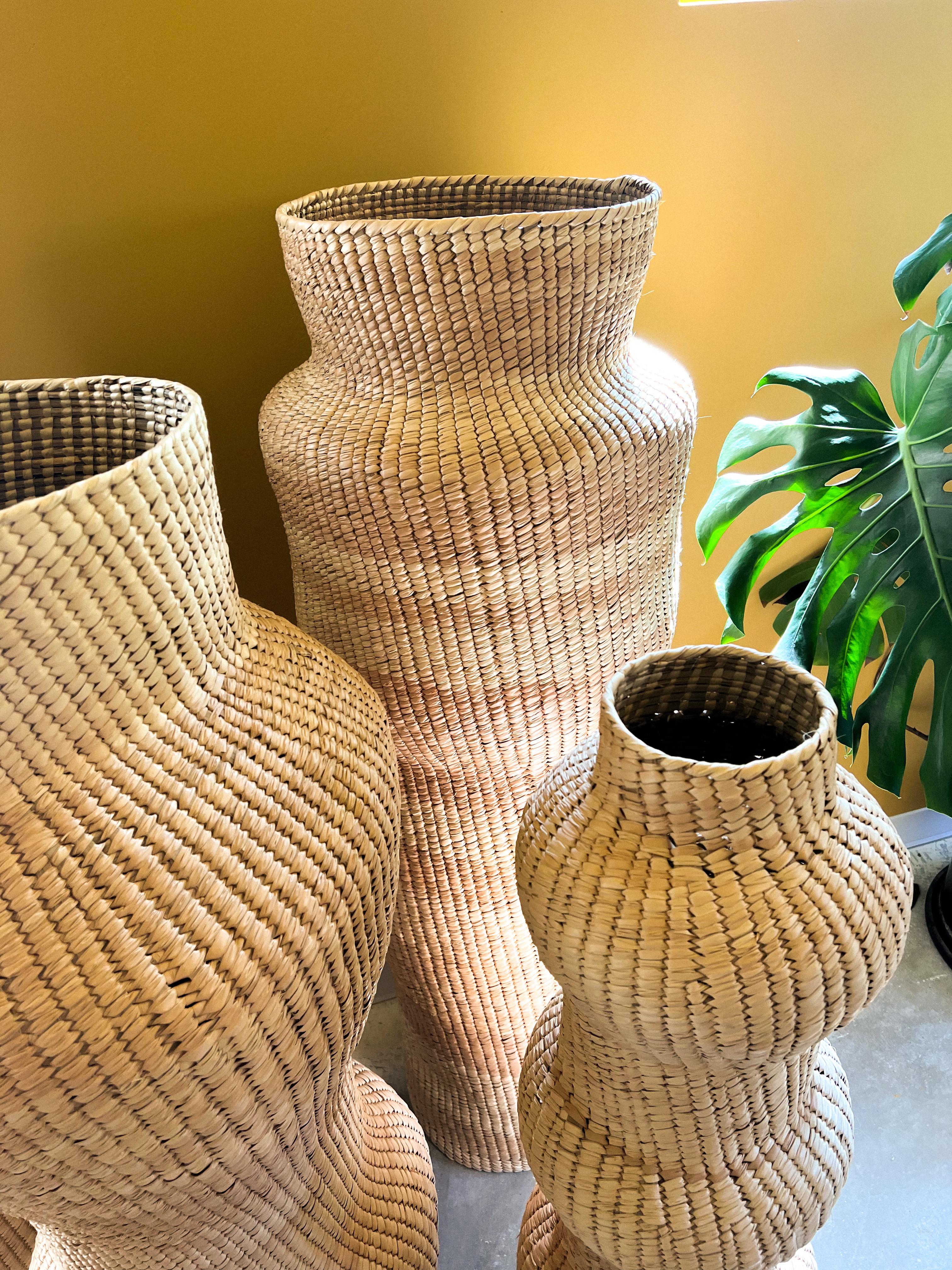 Abstract Handwoven Palm Sculpture, Large (Wide) en vente 6