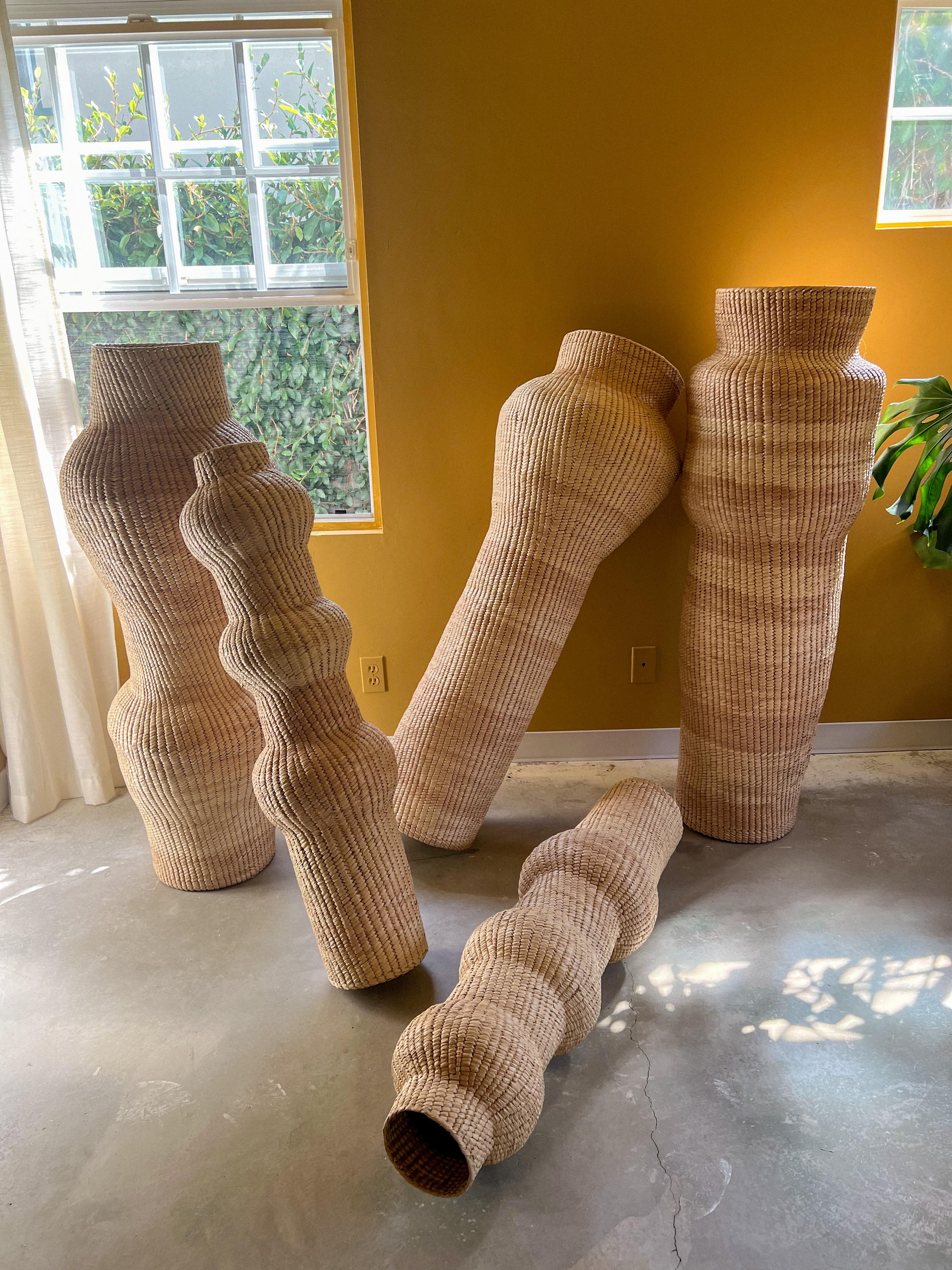 Sculpture abstraite en palmier tissé à la main des années 1990, petite Excellent état - En vente à La Mesa, CA