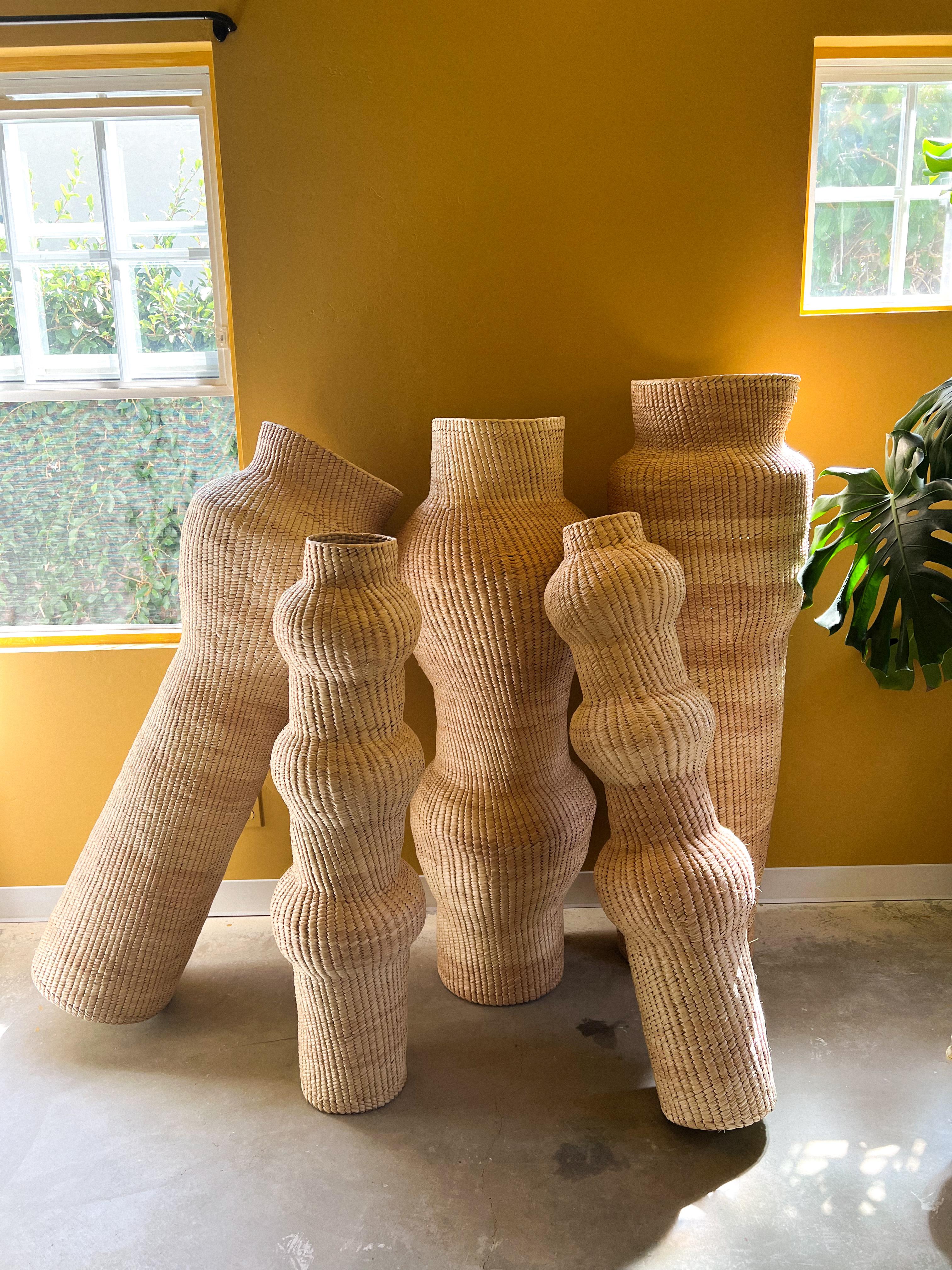 Sculpture abstraite en palmier tissé à la main des années 1990, petite en vente 2