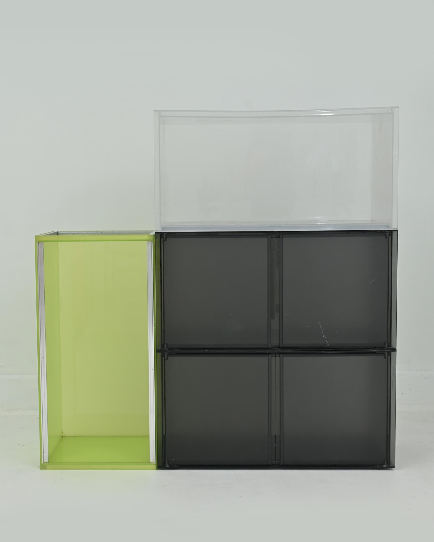 1990s Acrylic Resin and Steel “One” Wall Unit by Piero Lissoni for Kartell For Sale 3