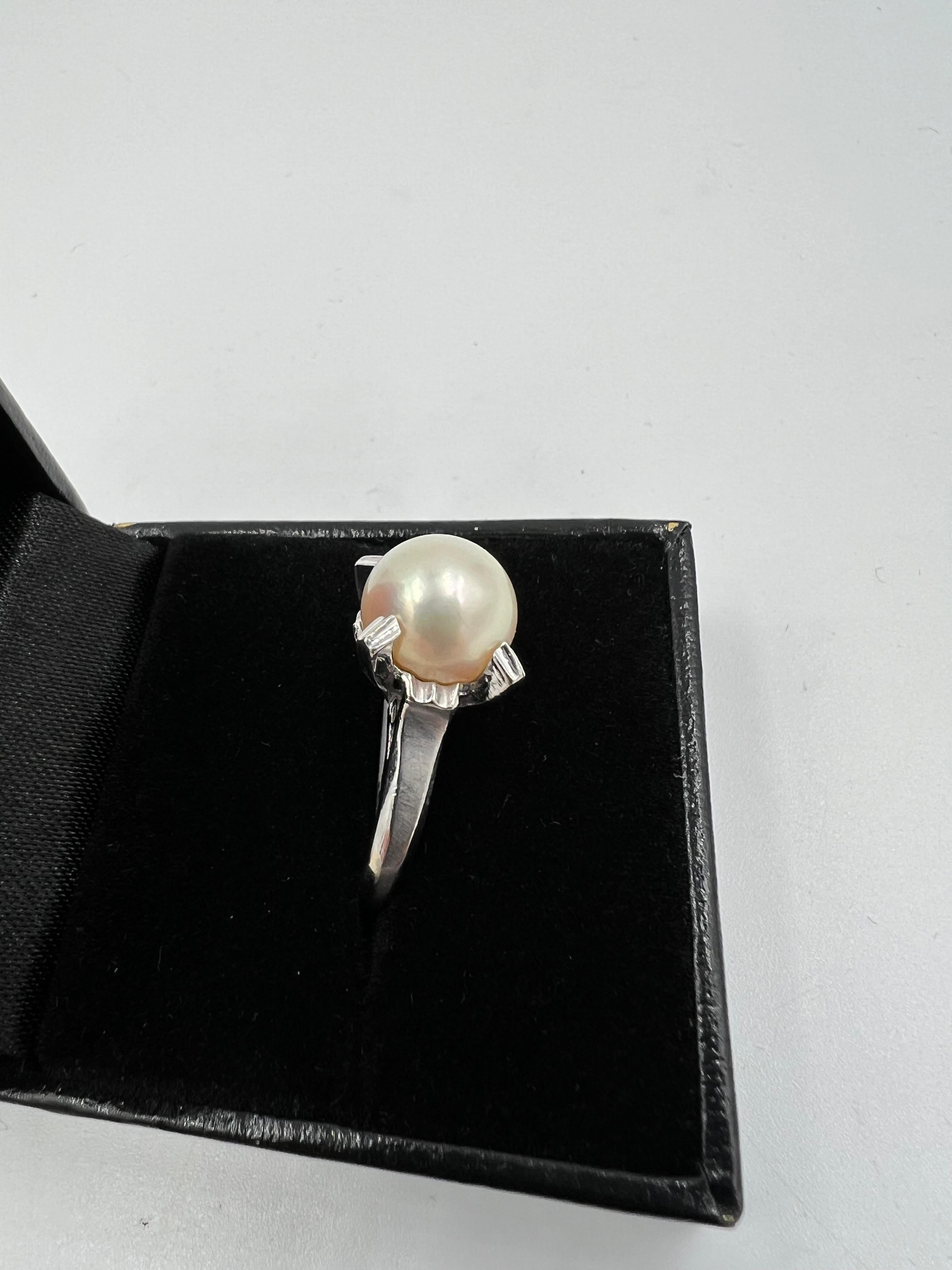 1990er Akoya Perle Solitär Platin Ring für Damen oder Herren im Angebot