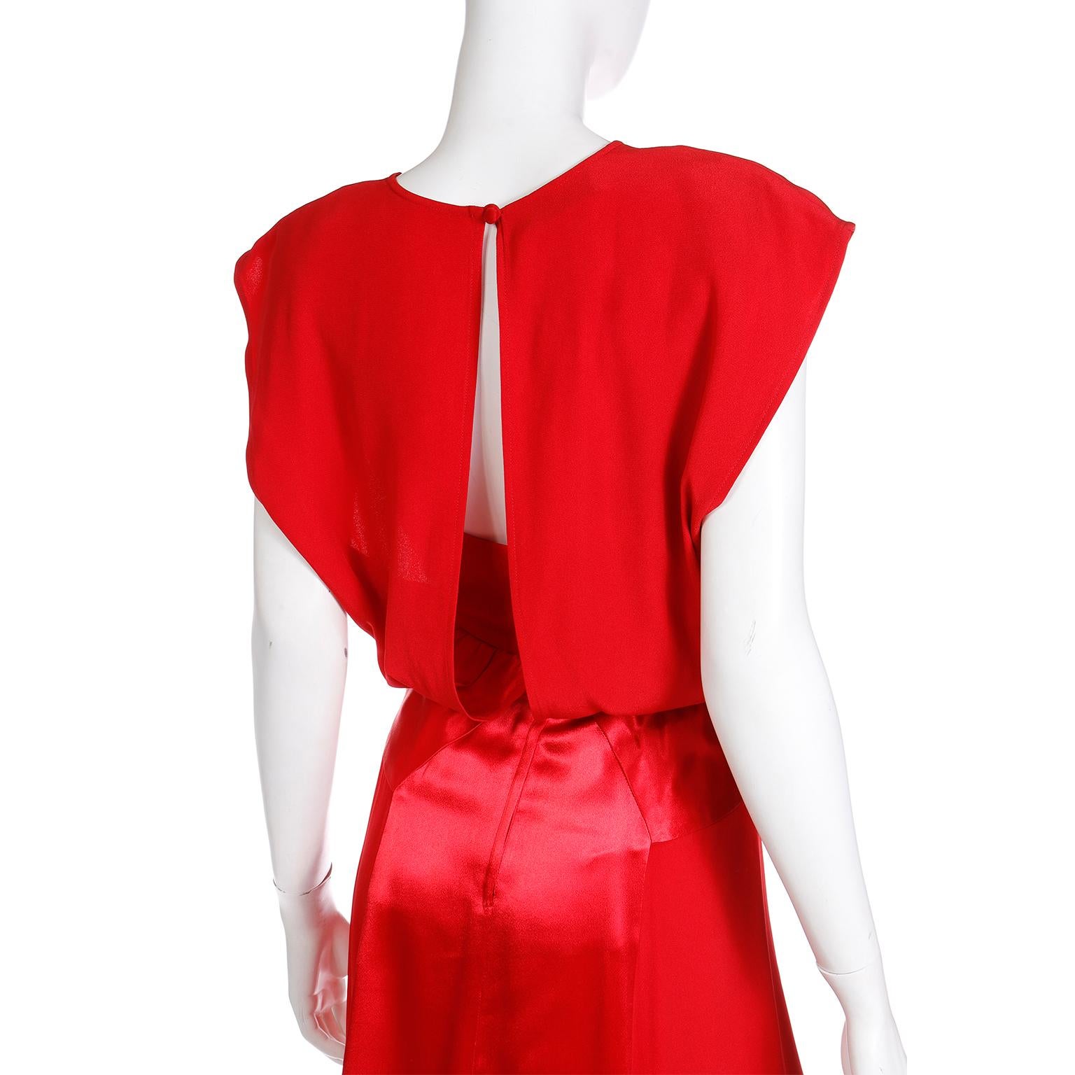 1990s Albert Nipon Red Satin & Matte Crepe Dress With Open Slit Back For Sale 4