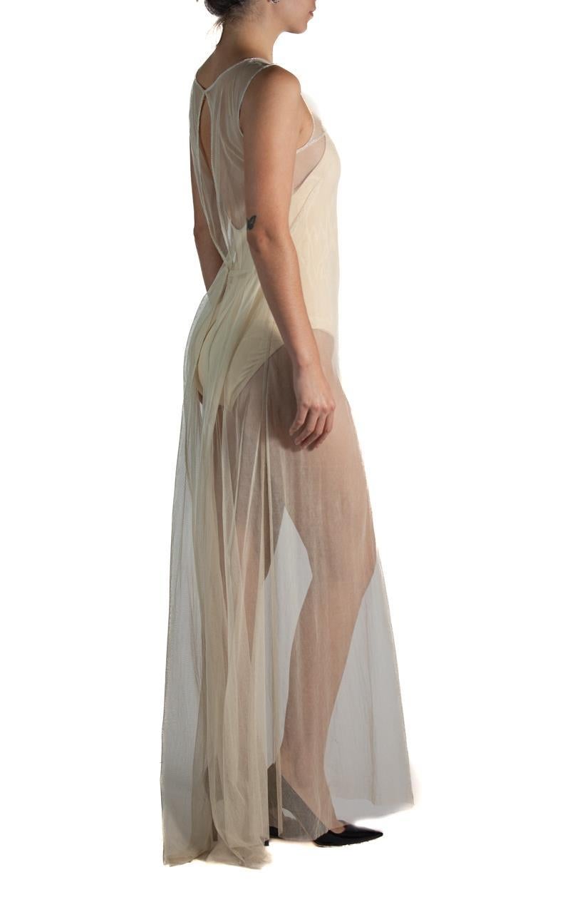 1990S Alberta Ferretti  Abito in rete di cotone con perline in bianco sporco In condizioni ottime in vendita a New York, NY