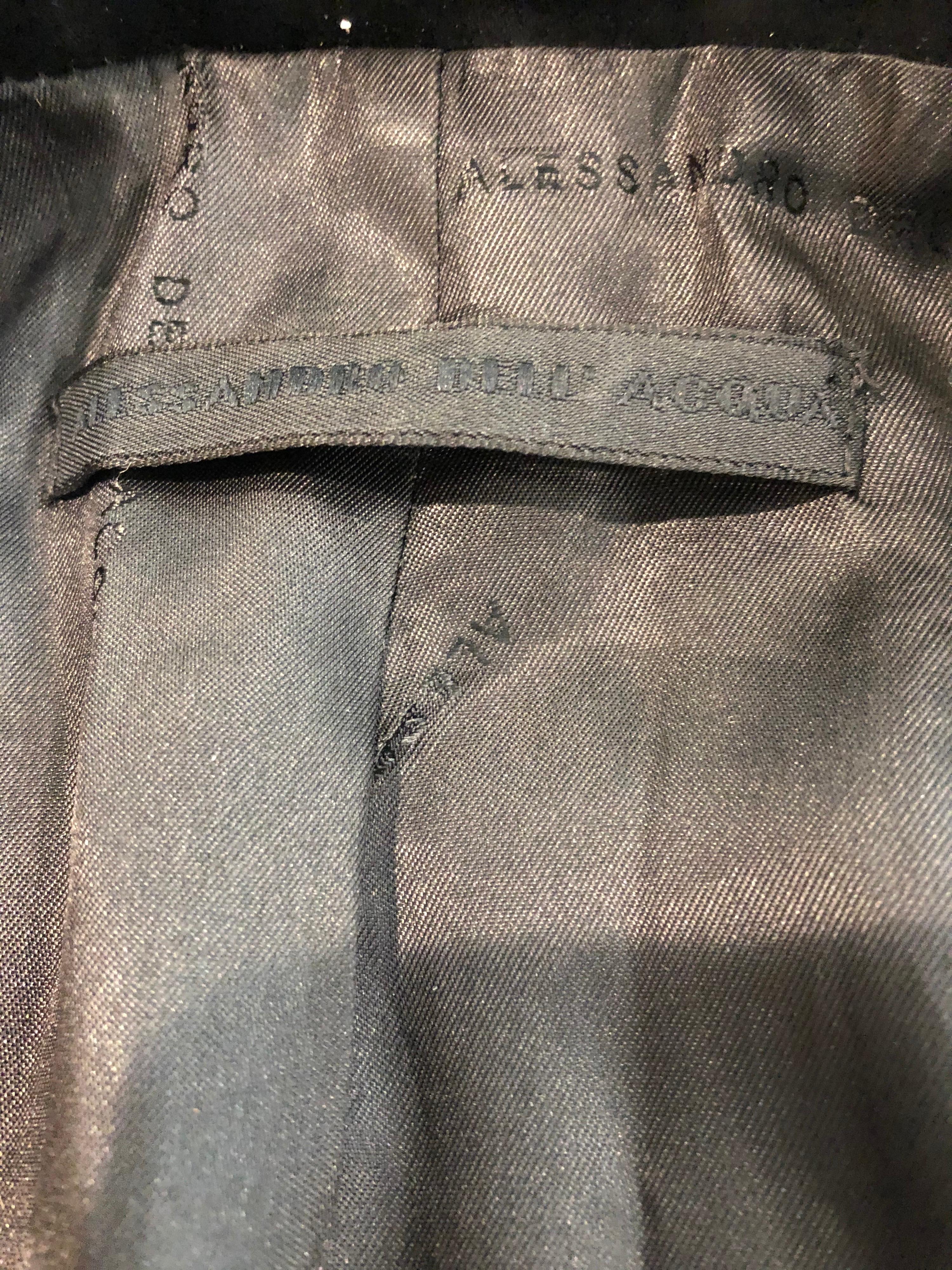 1990s Alessandro Dell'Acqua Size 46 / US 10 Black Silk Satin Look Vintage Blazer For Sale 3