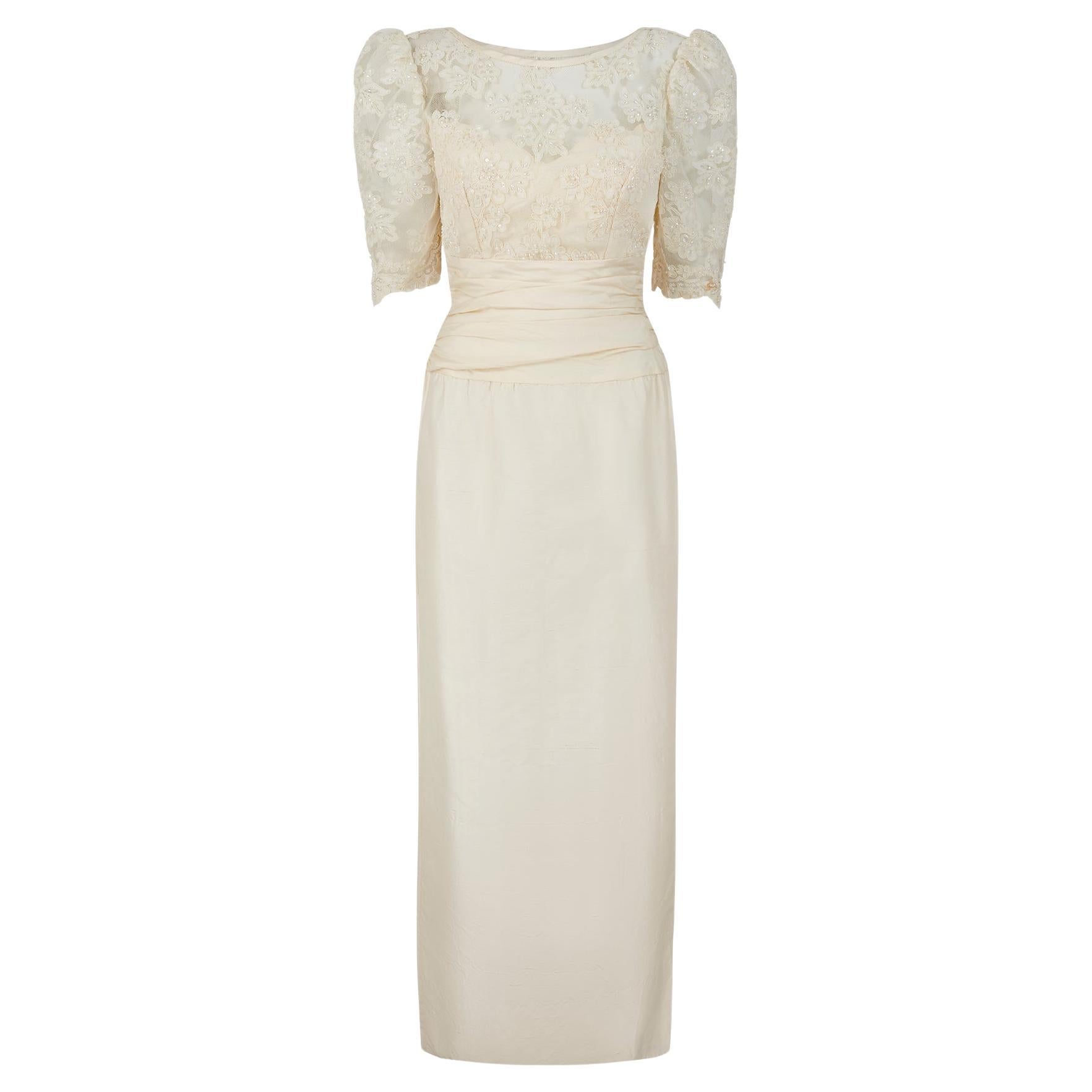 Abito Alfred Angelo anni '90 in seta grezza off white con corpetto in tulle in vendita