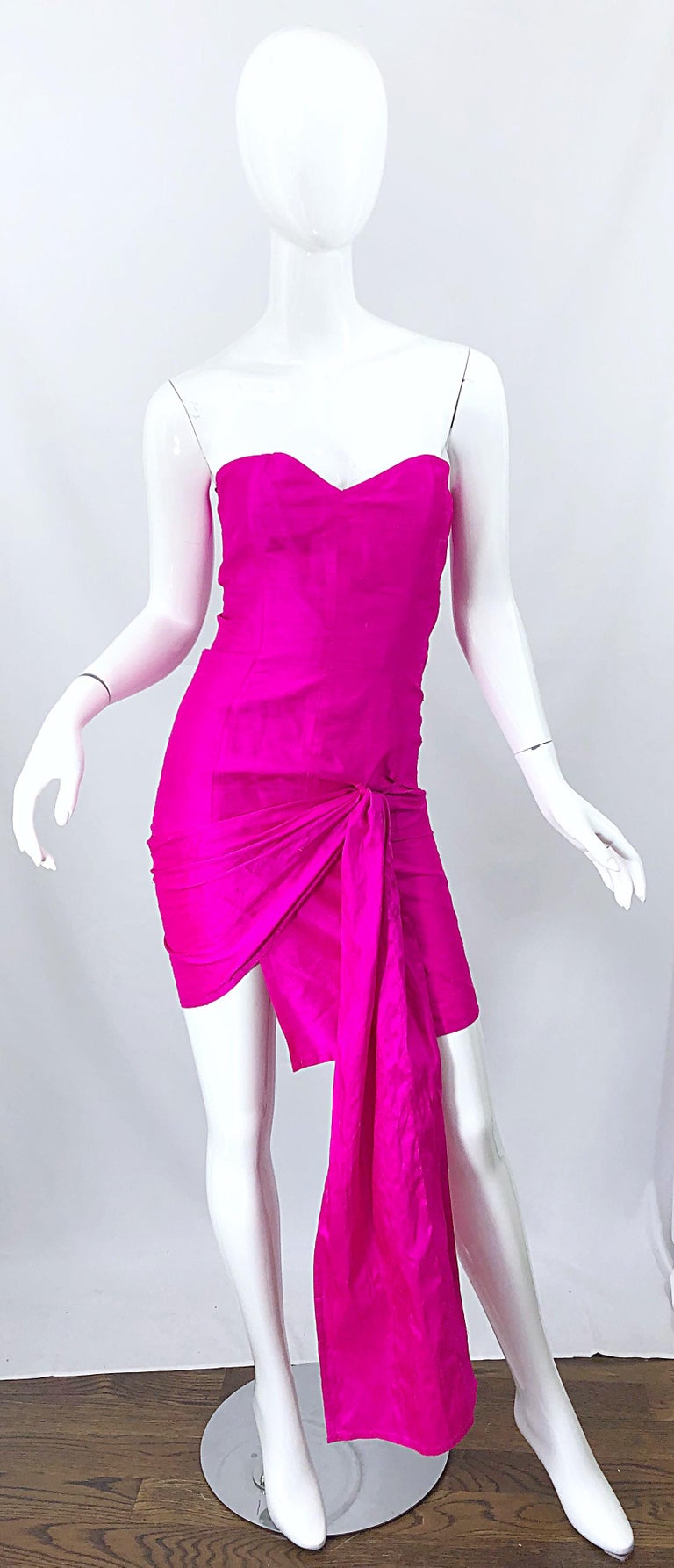 Avant Garde 80s vintage ANGELO TARLAZZI shocking hot pink silk shantung strapless dress! Features the perfect vibrant hot pink color on the finest silk shantung. Interior boning on bodice holds everything in place. Sash at hips runs through a loop.