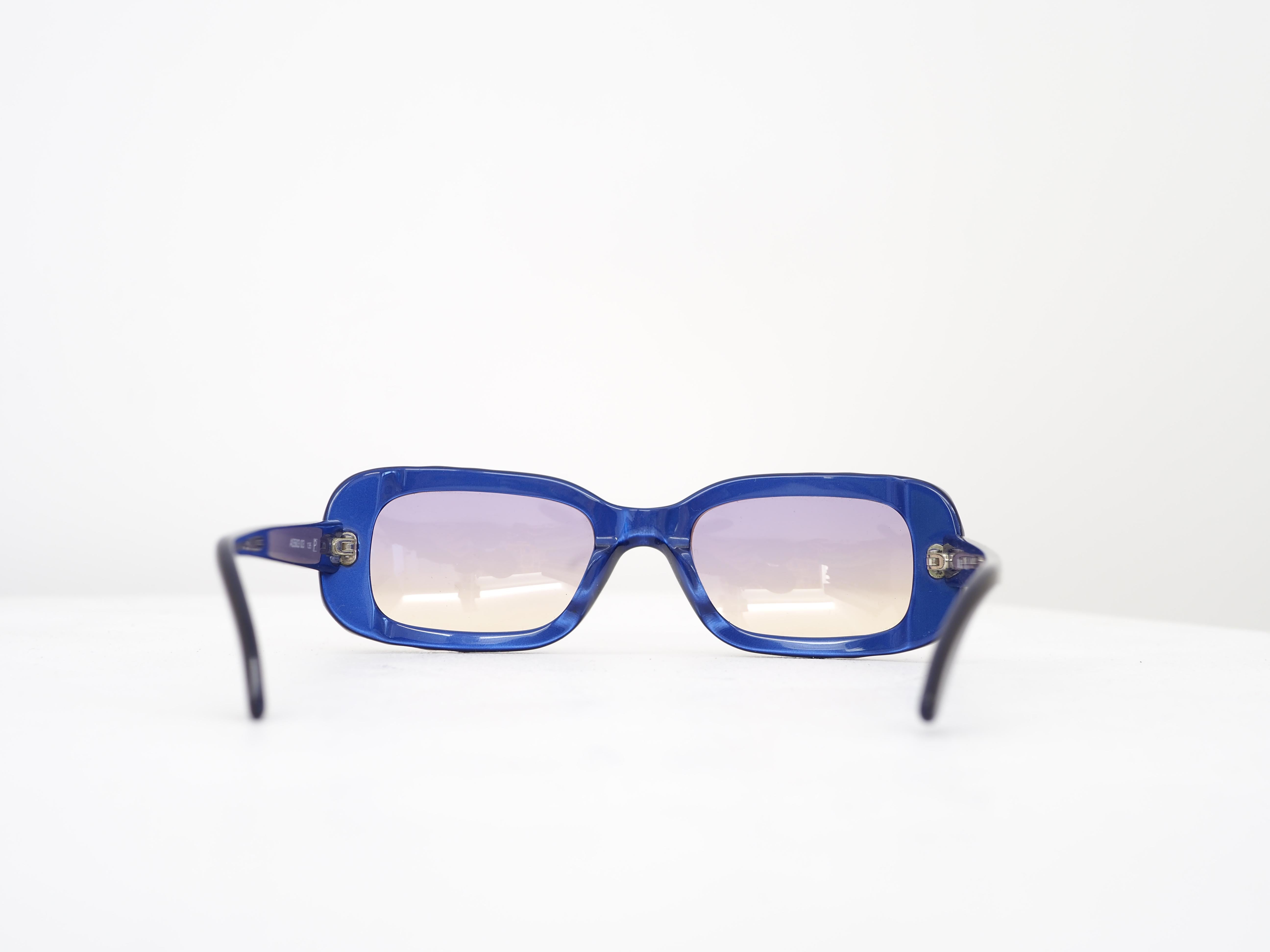 1990er Anna Sui Mehrfarbige Vintage-Sonnenbrille Damen im Angebot