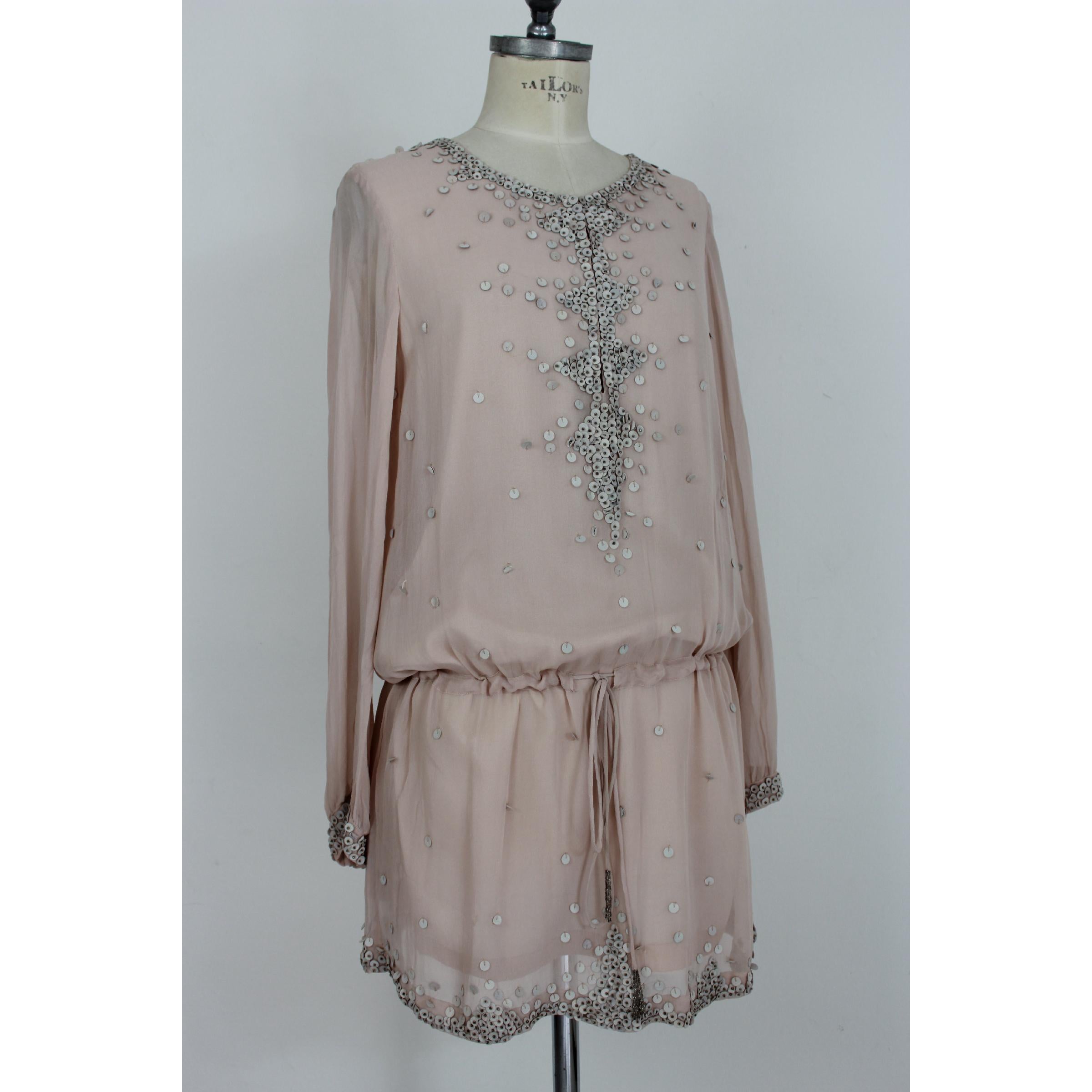 1990er Jahre Antik Batik Rosa Puder Seide und Leder Pailletten Kaftan Bluuson Kleid im Zustand „Hervorragend“ im Angebot in Brindisi, Bt