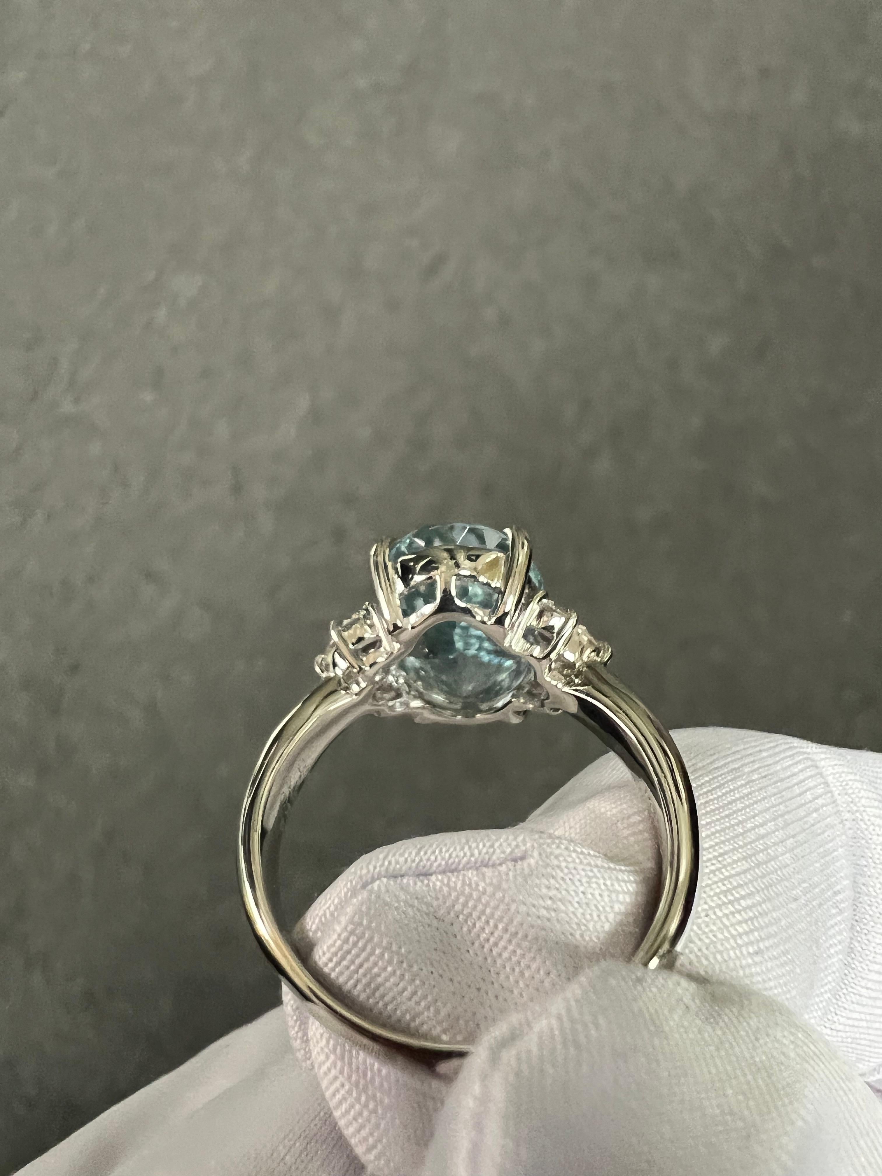 1990s Aquamarine Diamond Platinum Ring Size 8.75 For Sale 7
