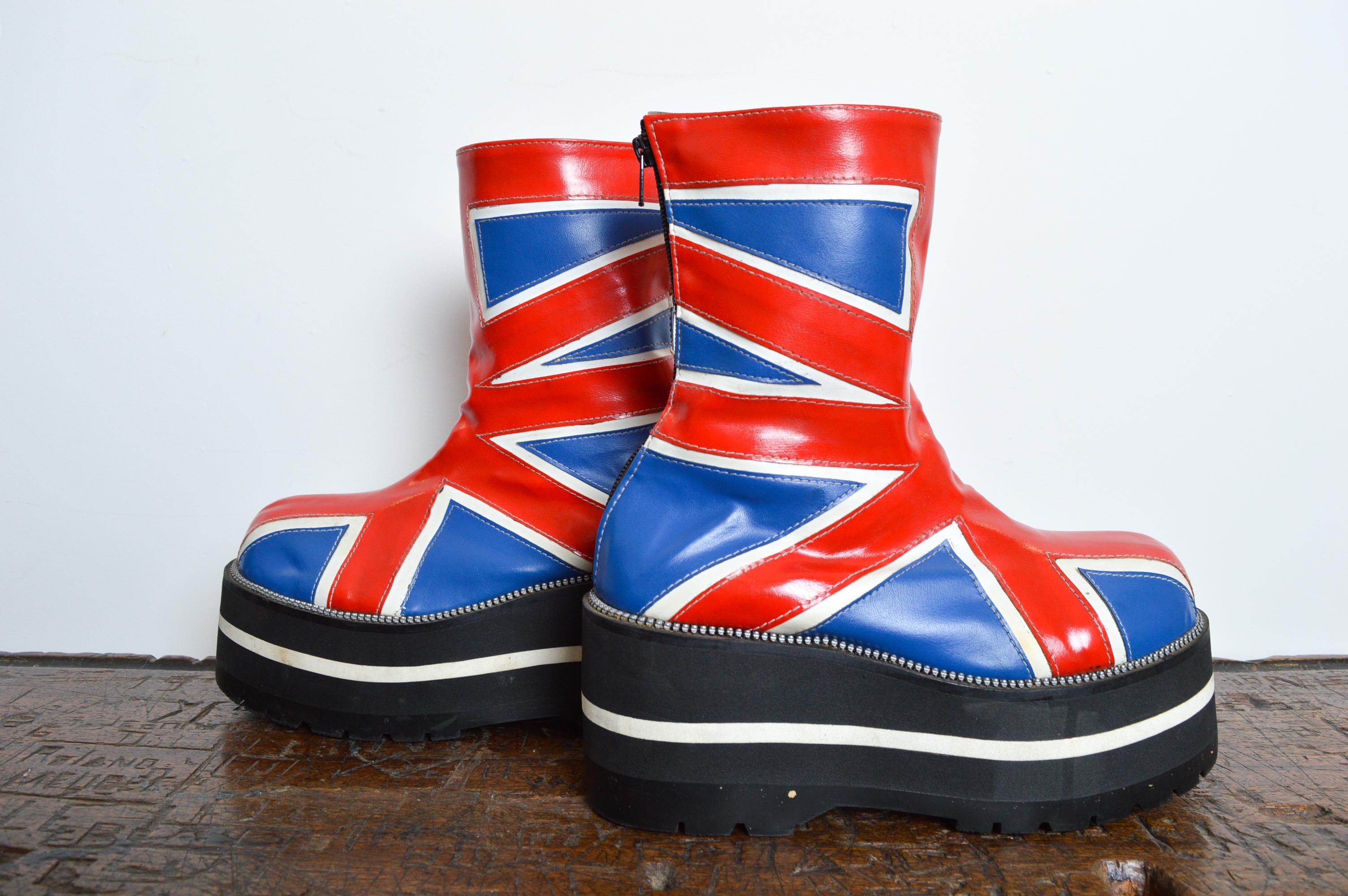 1990's Archival Union Jack England platform Boots by CAT UK 6.5 / EU 39.5 For Sale 6