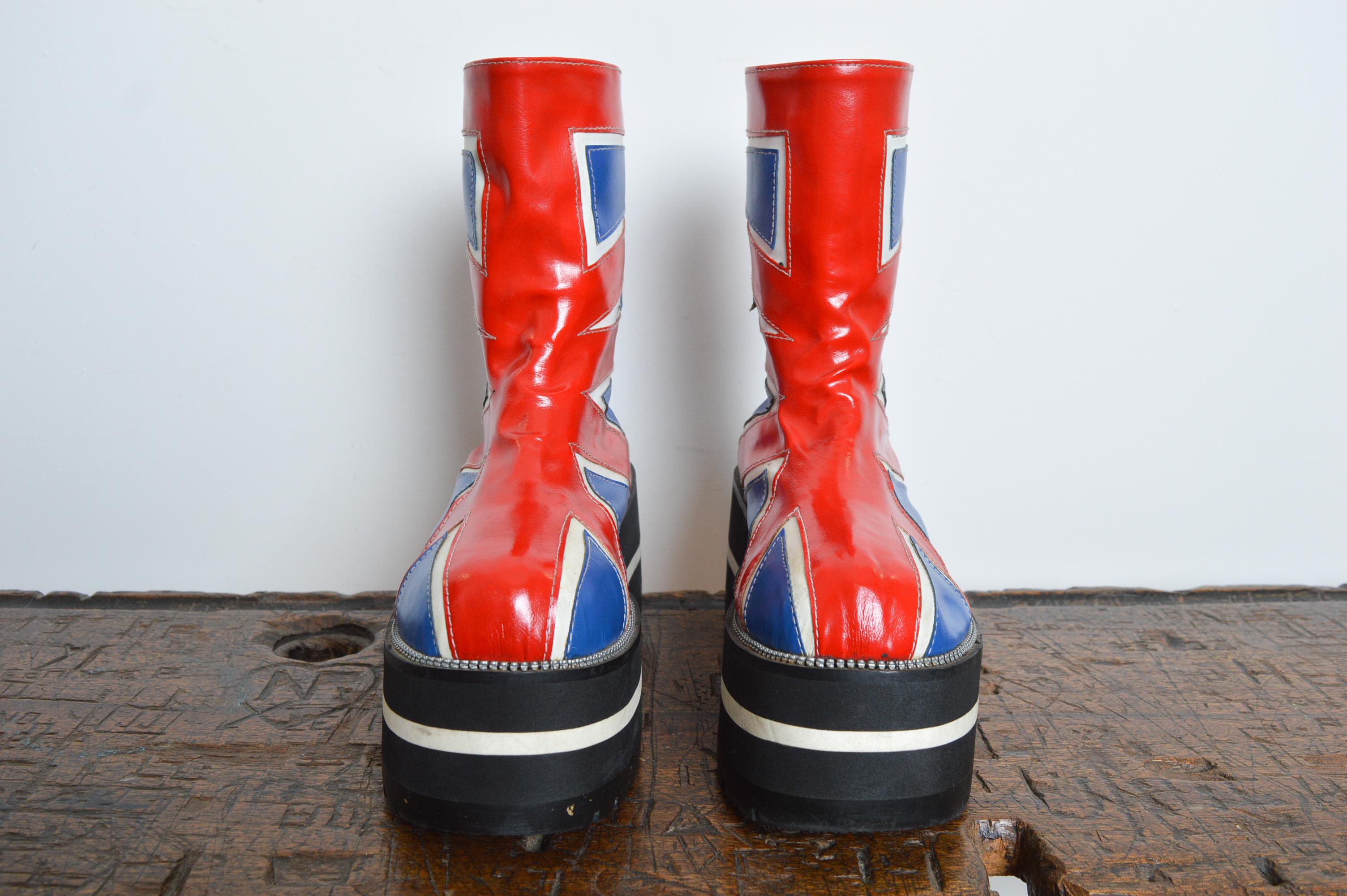 Red 1990's Archival Union Jack England platform Boots by CAT UK 6.5 / EU 39.5 For Sale