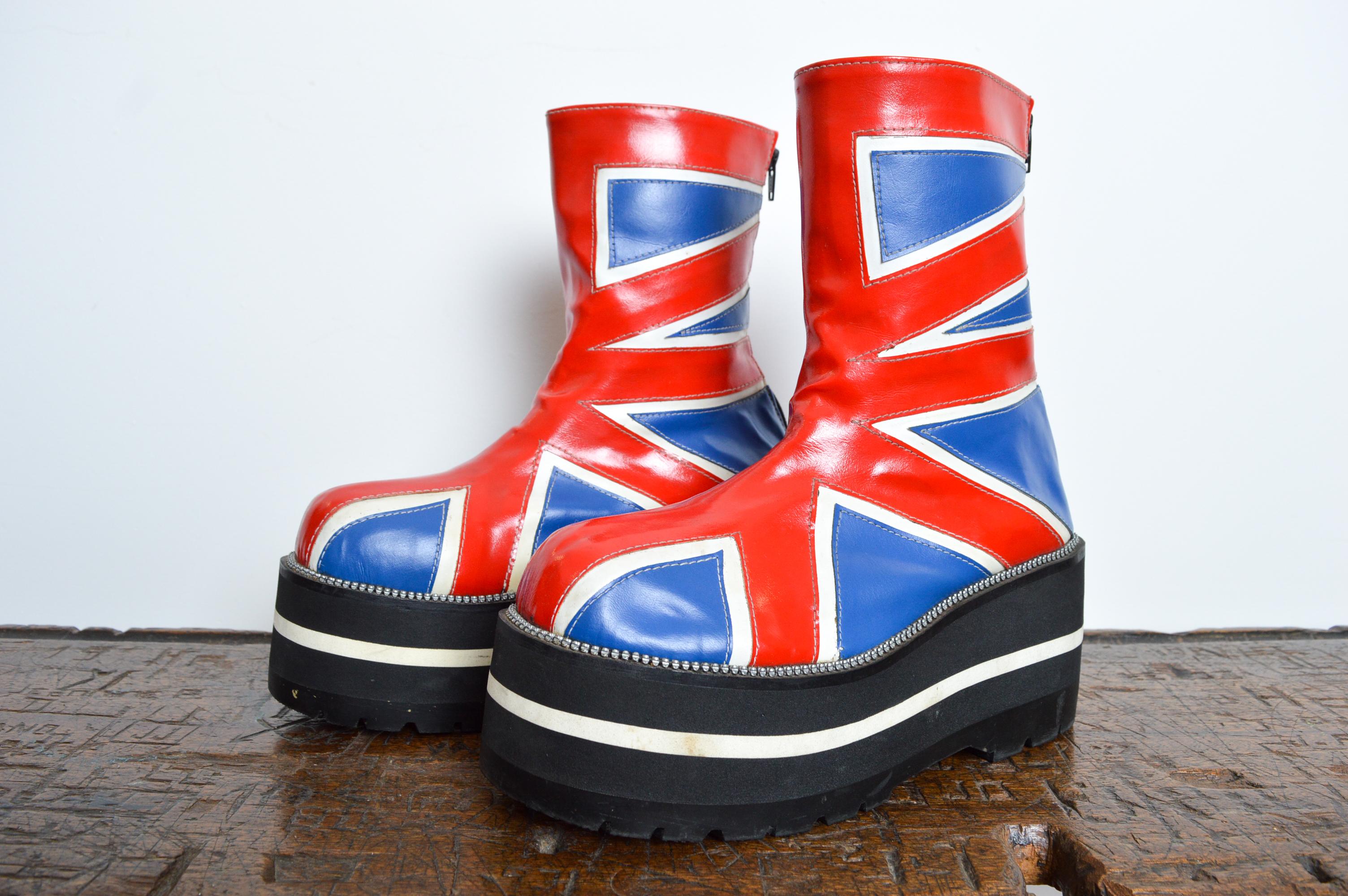 1990's Archival Union Jack England platform Boots by CAT UK 6.5 / EU 39.5 For Sale 1