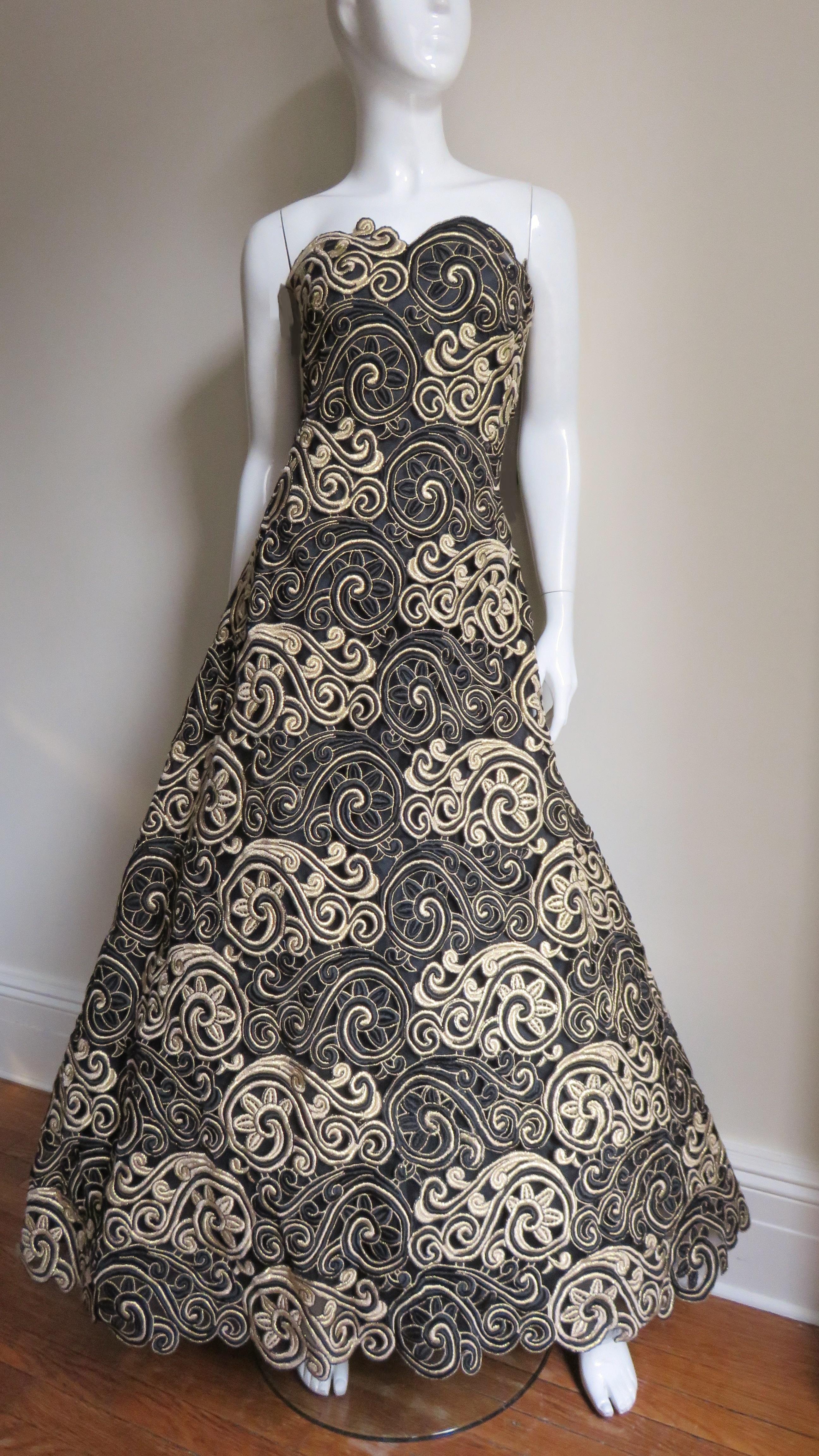 Women's Arnold Scassi Embroidered Lace Silk Strapless Gown 1990s For Sale