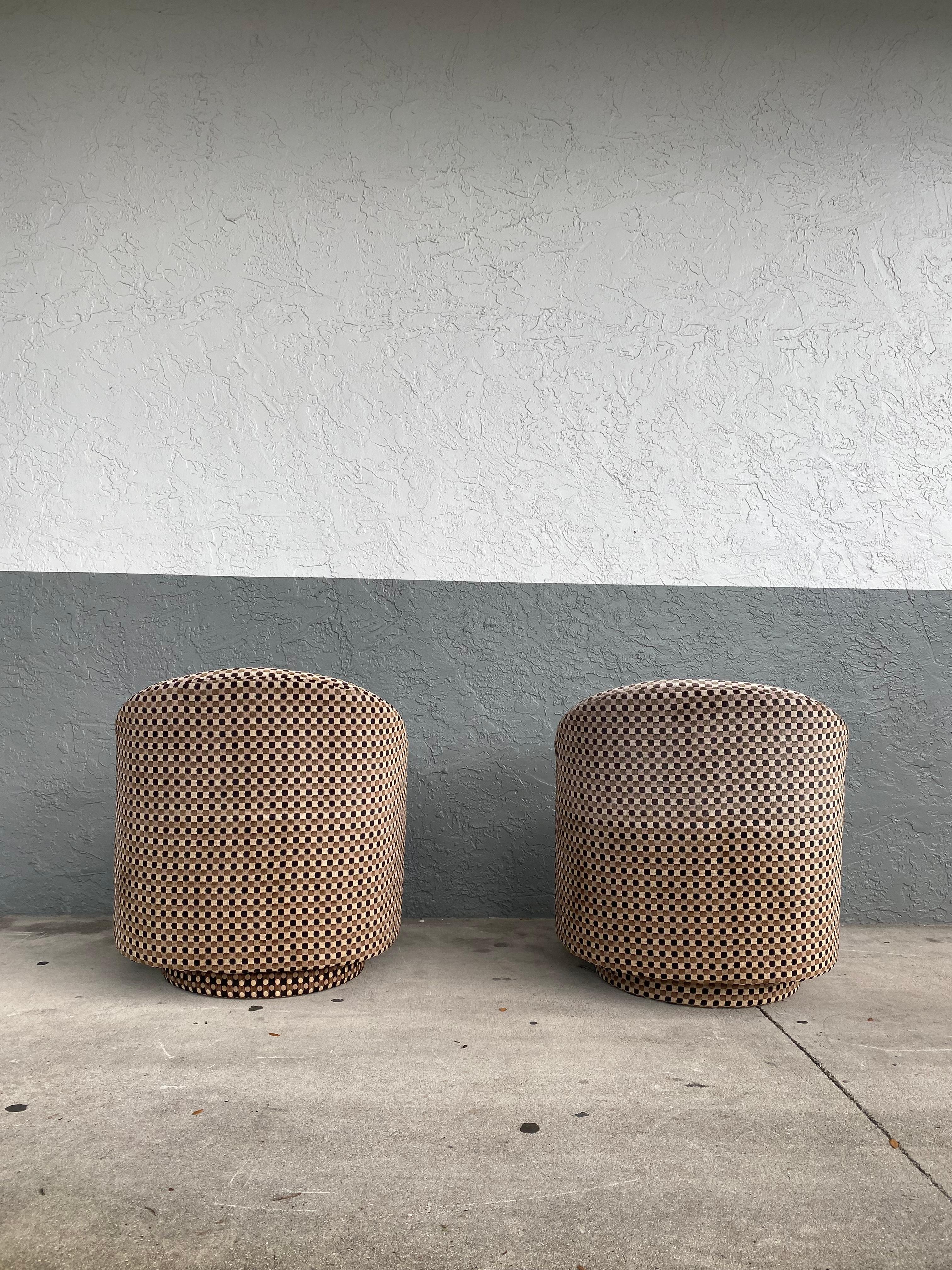1990s Art Cut Chenille Barrel Swivel Chairs, Set of 2 In Good Condition For Sale In Fort Lauderdale, FL