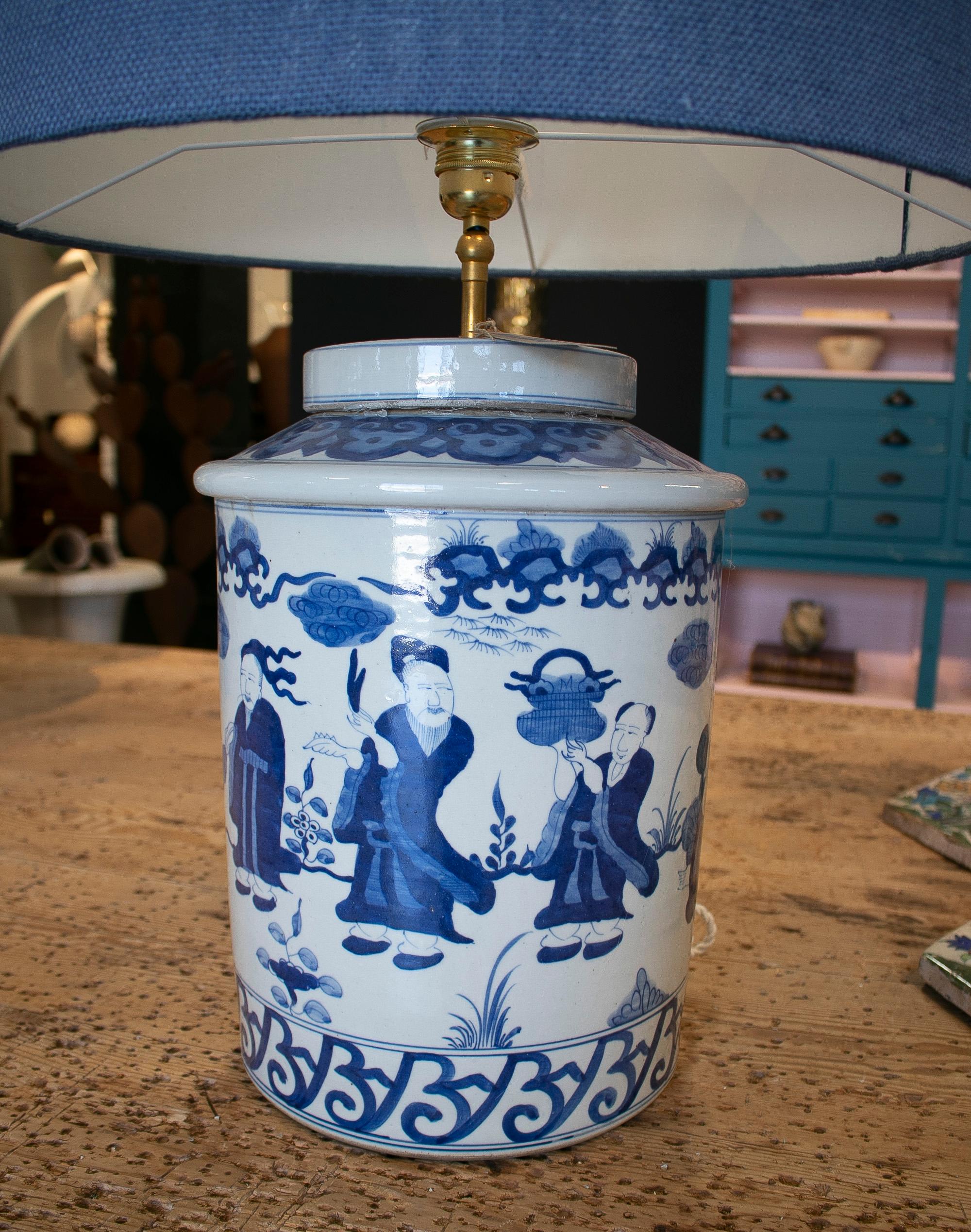 20th Century 1990s Asian Chinese White & Cobalt Blue Porcelain Table Lamp For Sale