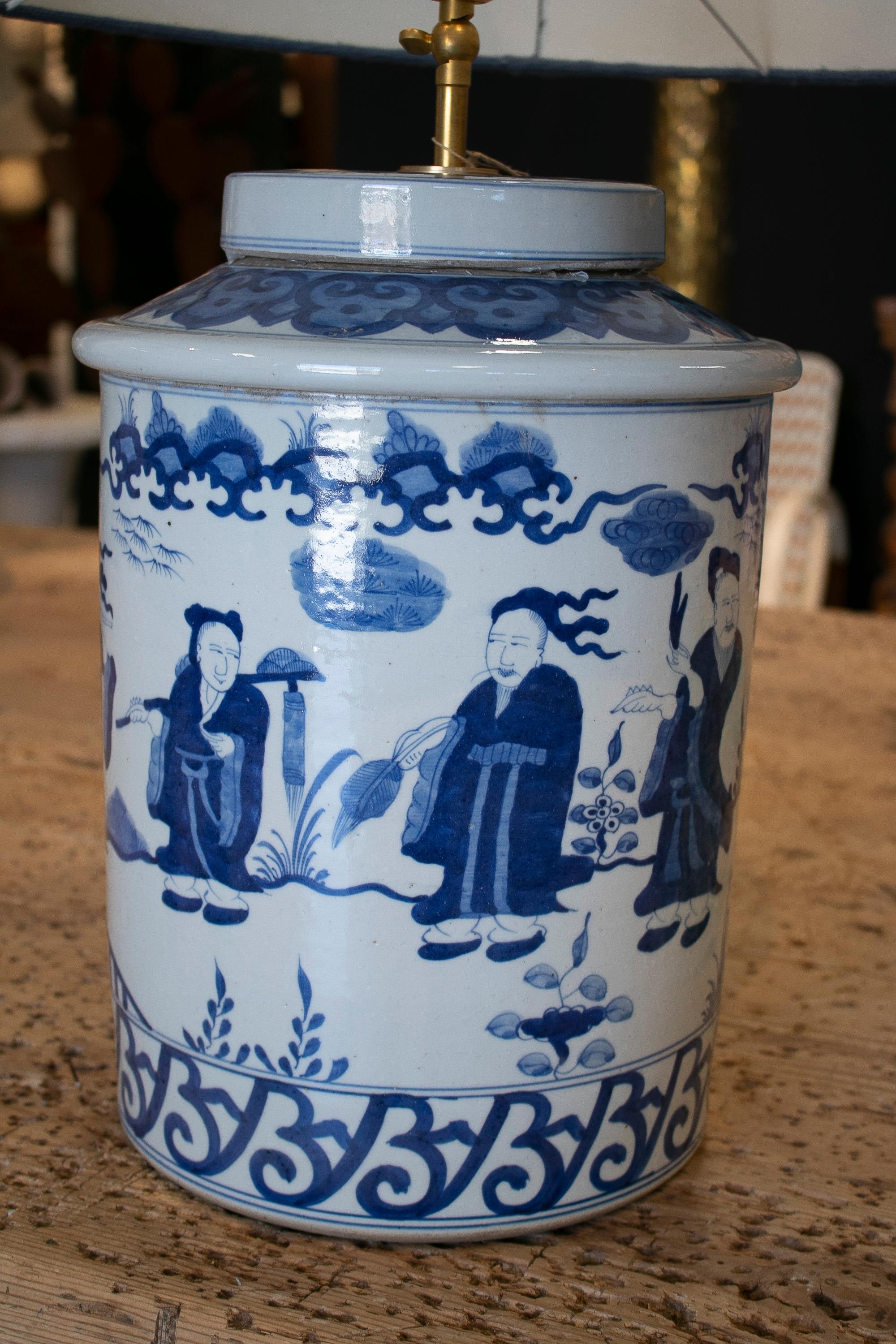 Ceramic 1990s Asian Chinese White & Cobalt Blue Porcelain Table Lamp For Sale