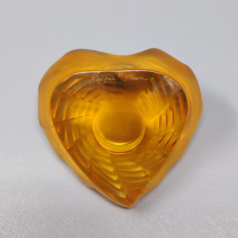 Mid-Century Modern 1990s Astonishing Amber Clock by Lalique in Crystal, Made in France For Sale