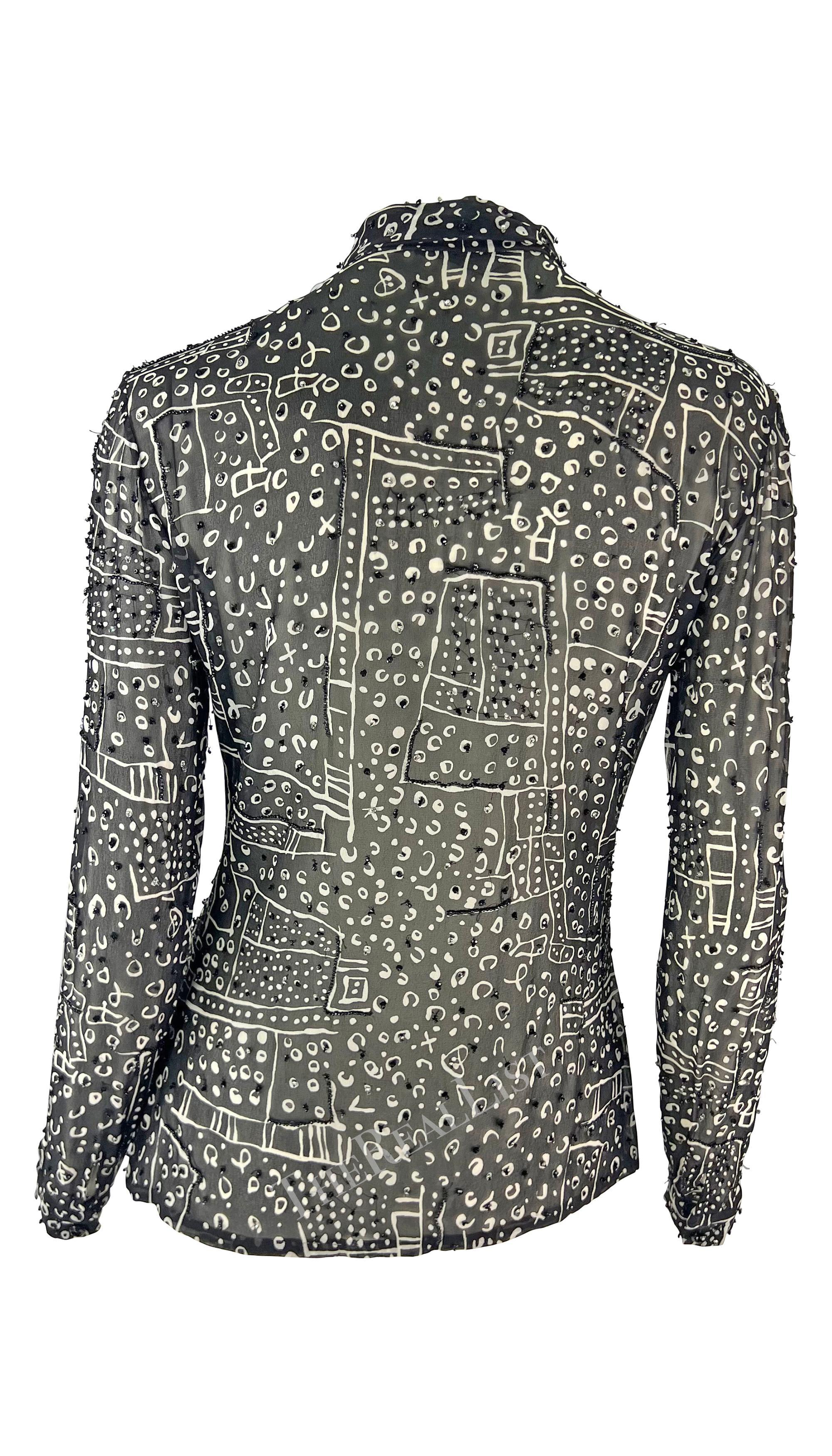 Atelier Versace anni '90 Camicia con colletto con perline astratte bianche e nere in vendita 2