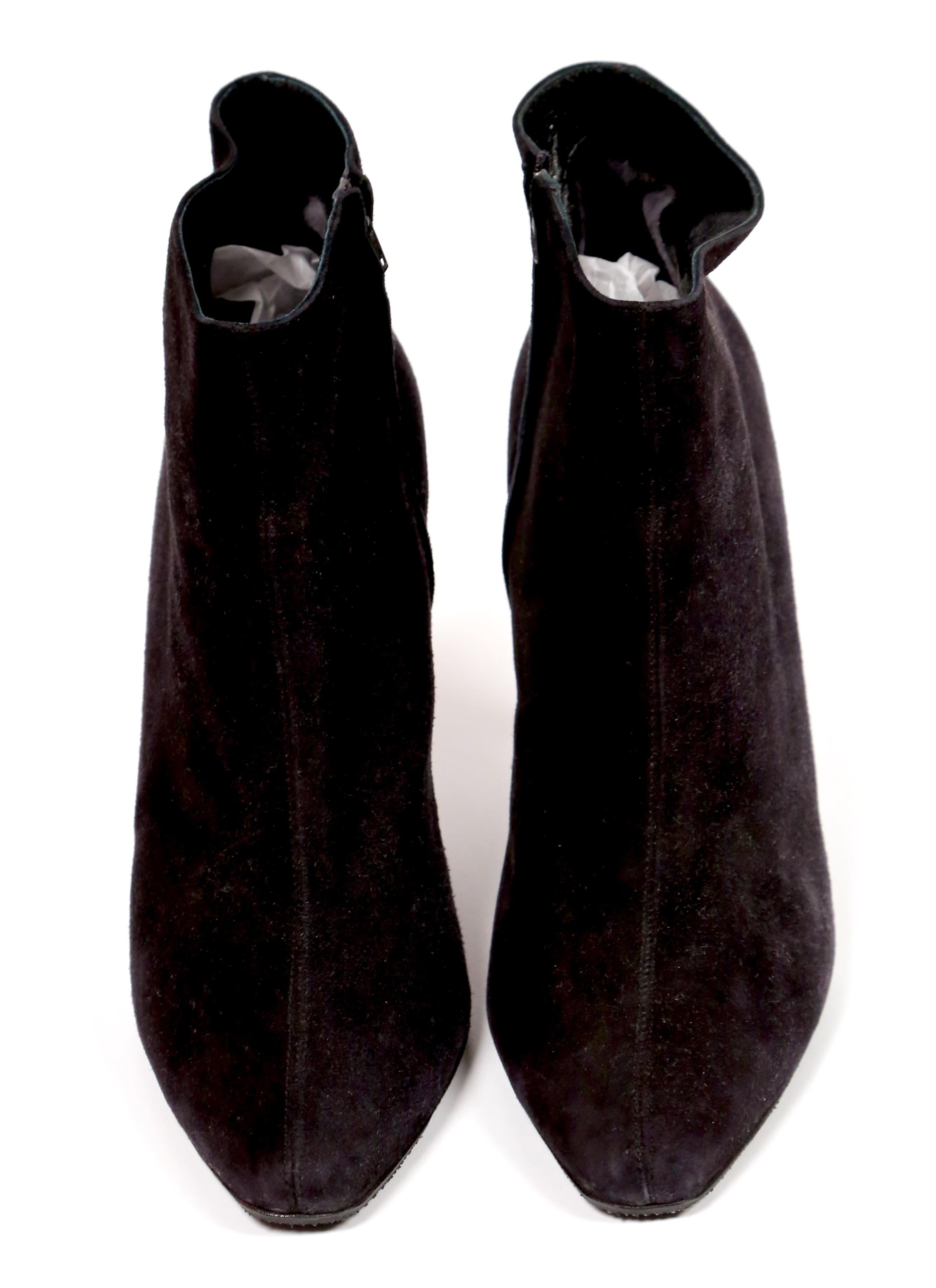 1990's AZZEDINE ALAIA black suede ankle boots In Good Condition For Sale In San Fransisco, CA