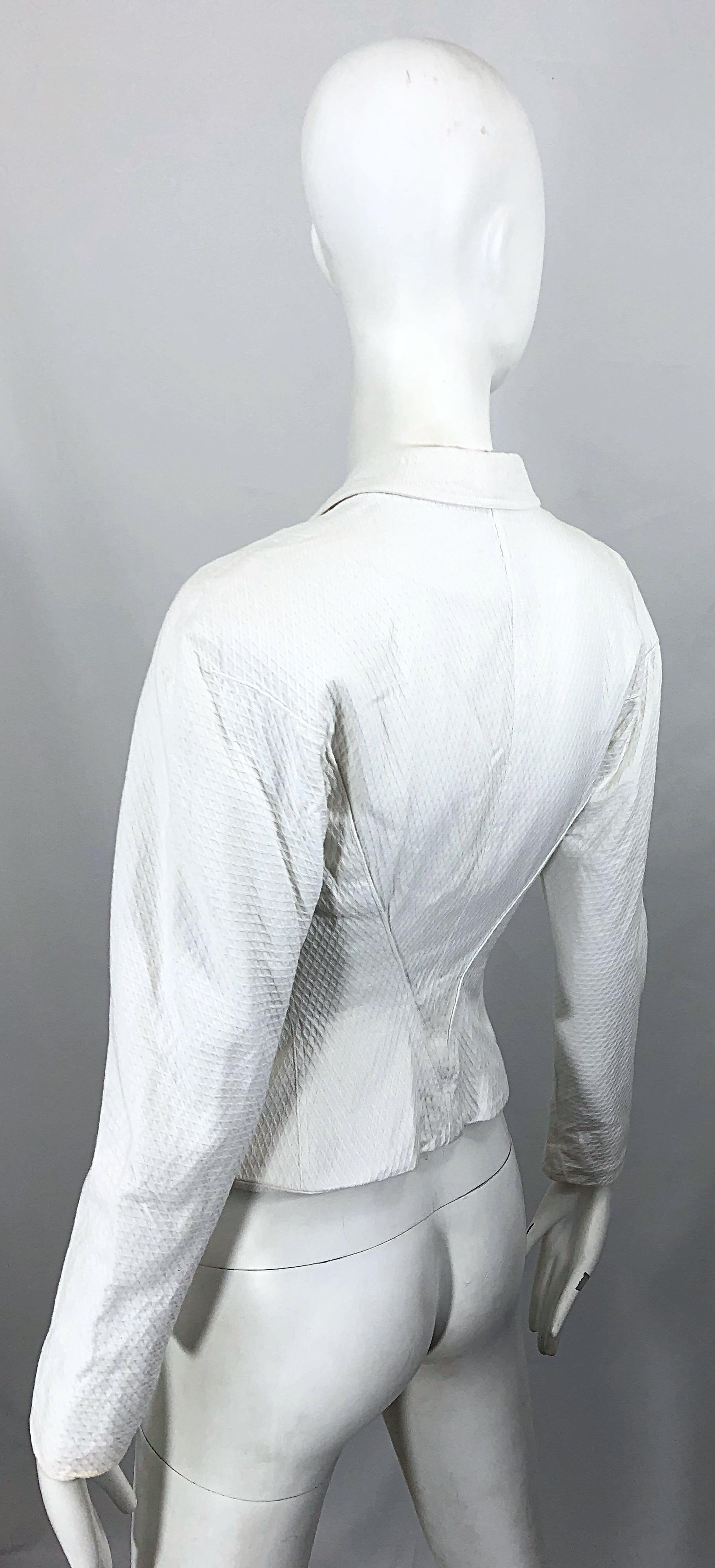 1980s Azzedine Alaia White Pique Cotton Vintage 80s Cropped Blazer Jacket Size 2 For Sale 2