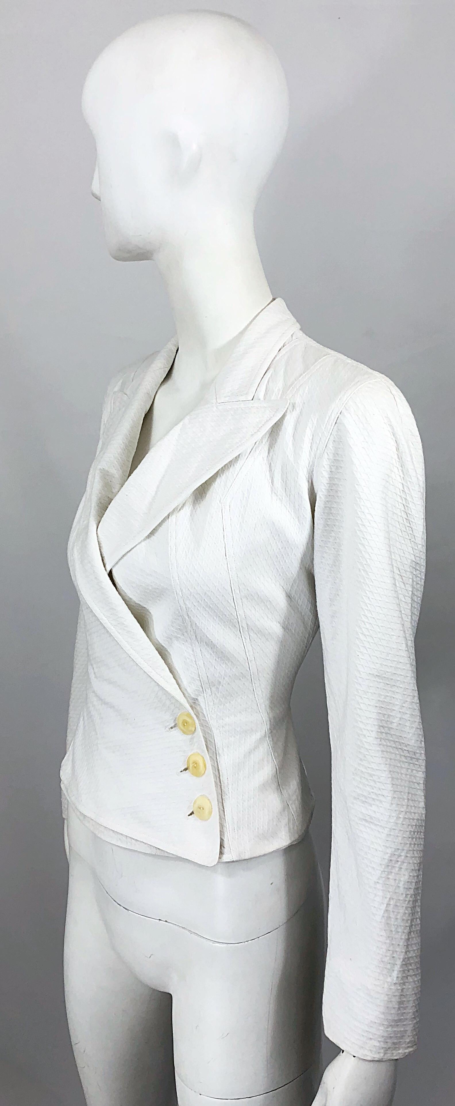 Gray 1980s Azzedine Alaia White Pique Cotton Vintage 80s Cropped Blazer Jacket Size 2 For Sale