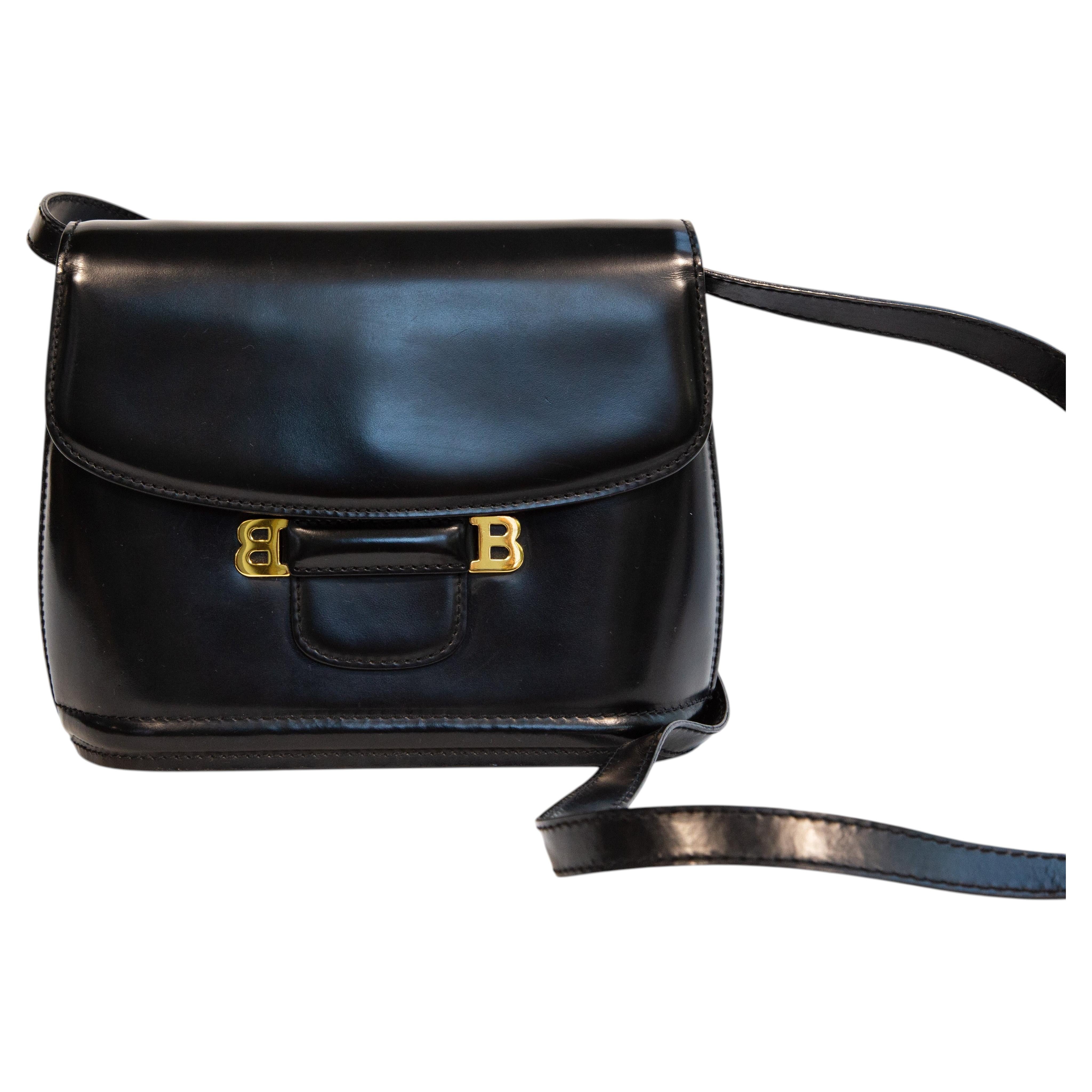 Borsa a tracolla in pelle nera Bally degli anni '90 in vendita
