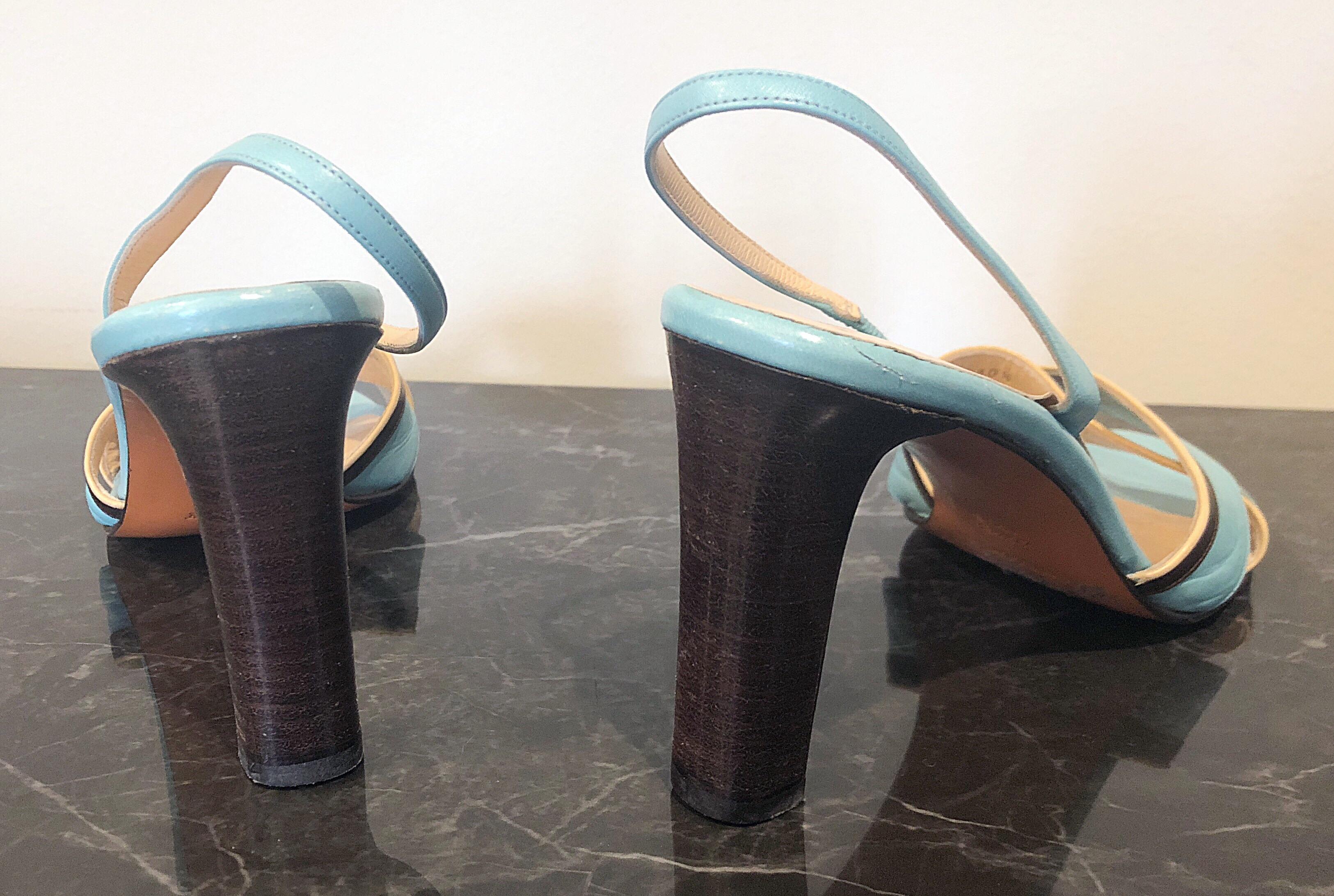 1990s Bally Sz 10 / 40.5 Robins Egg Blue Leather Vintage Stacked Heel Sandals For Sale 1