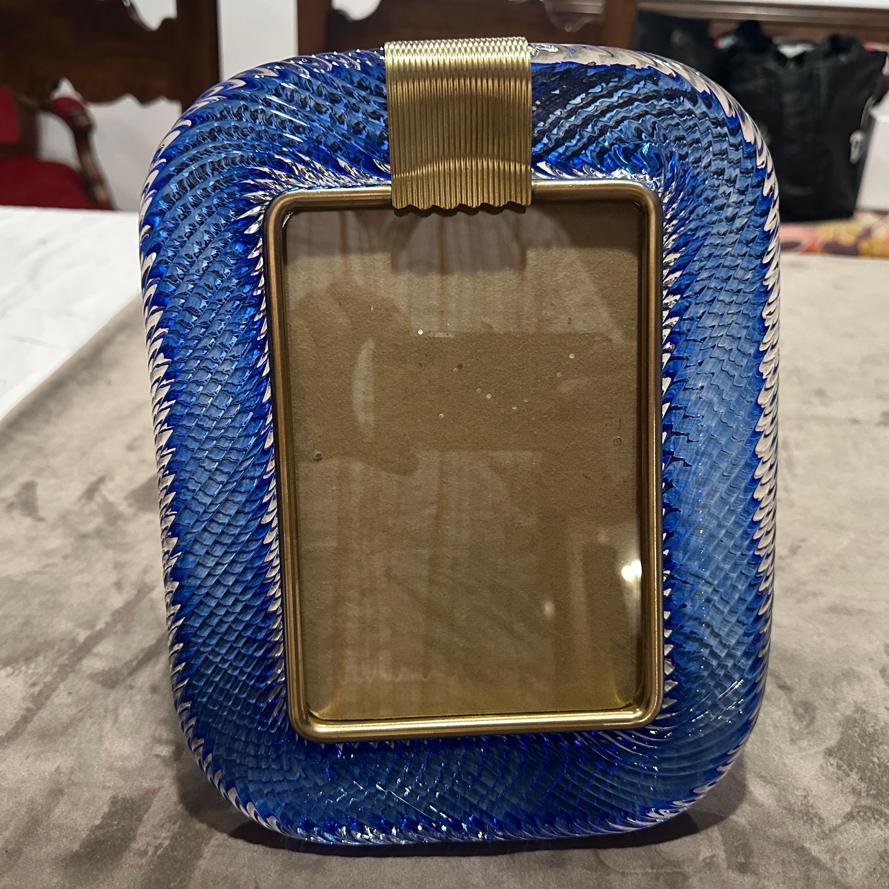 1990s Barovier Style Art Deco Blue Murano Glass and Brass Picture Frame For Sale 4