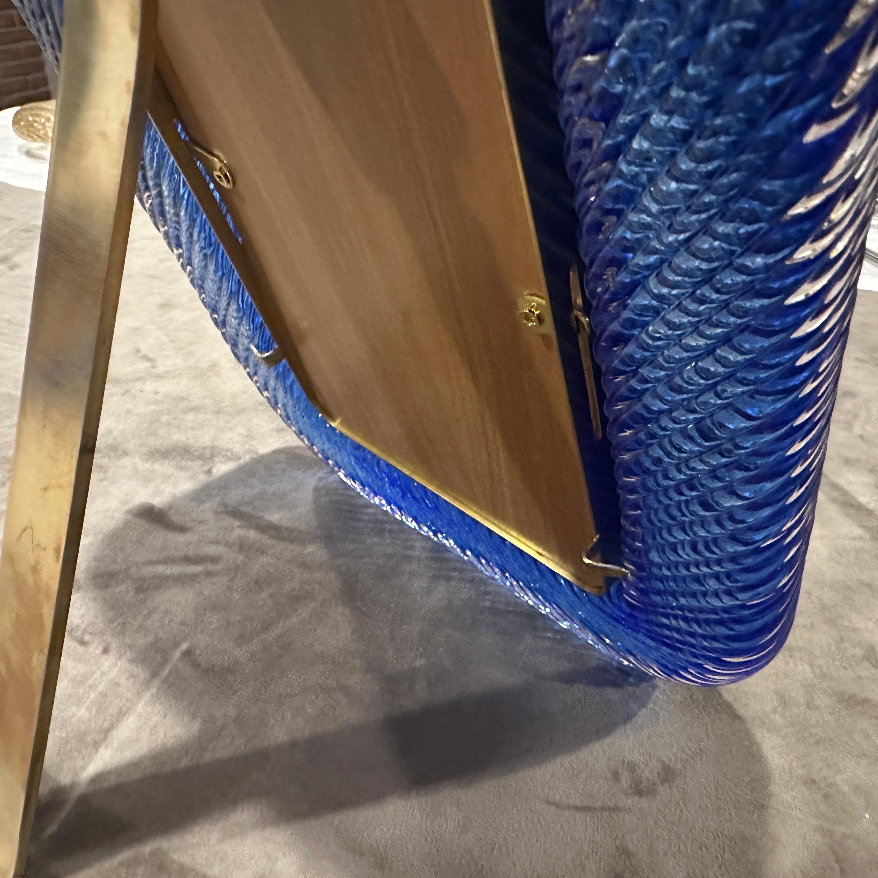 1990s Barovier Style Art Deco Blue Murano Glass and Brass Picture Frame In Excellent Condition For Sale In Aci Castello, IT