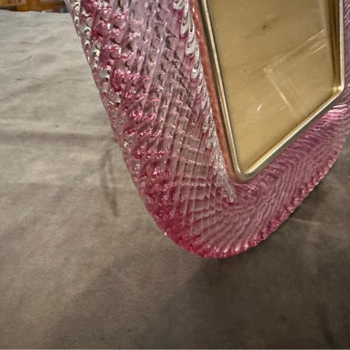 Marco Art Decó de cristal de Murano rosa y latón estilo Barovier de los años 90 en Excelente Estado en Aci Castello, IT