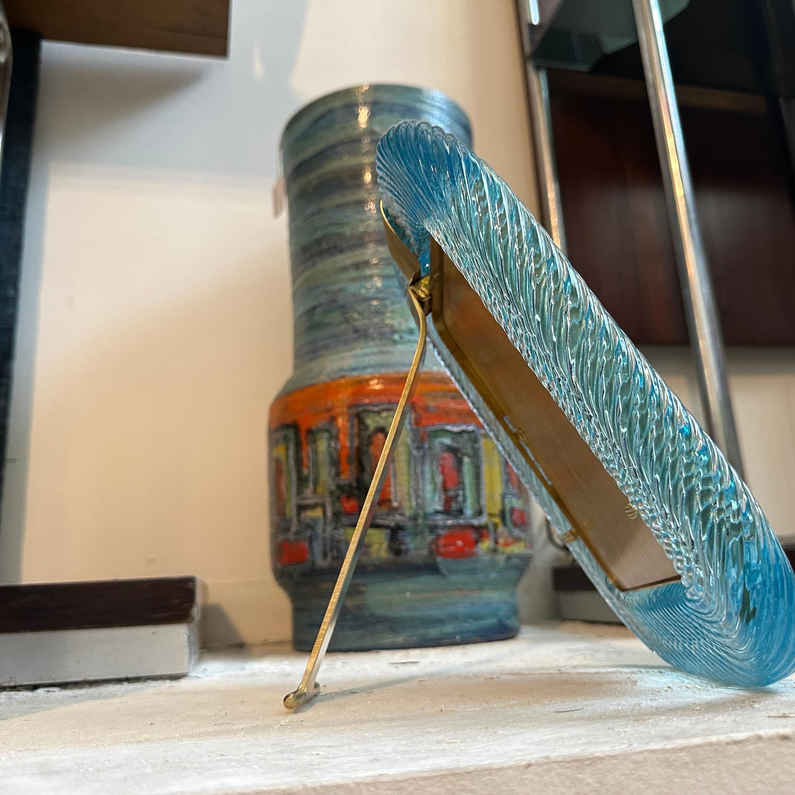 1990er Jahre Barovier Stil Art Deco Türkis Murano Glas und Messing Bilderrahmen (Handgefertigt) im Angebot