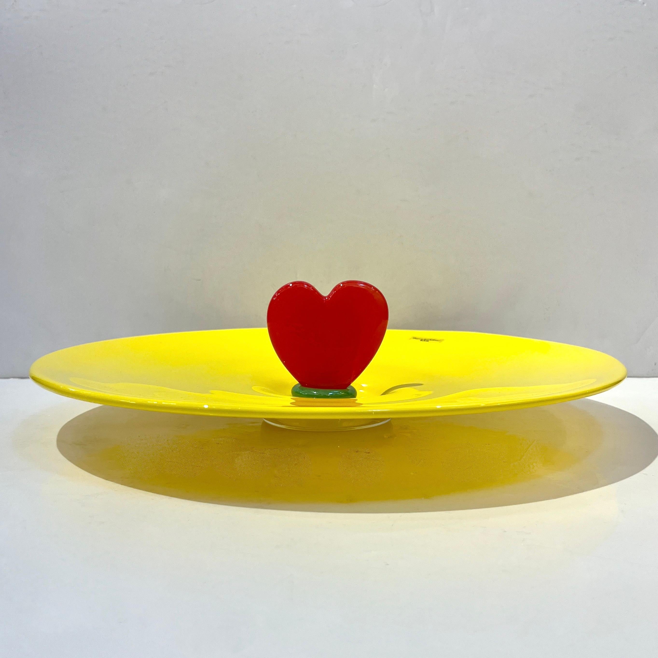 1990 Barovier & Greene & Greene Murano Yellow Red Green Heart Glass Centerpiece en vente 3