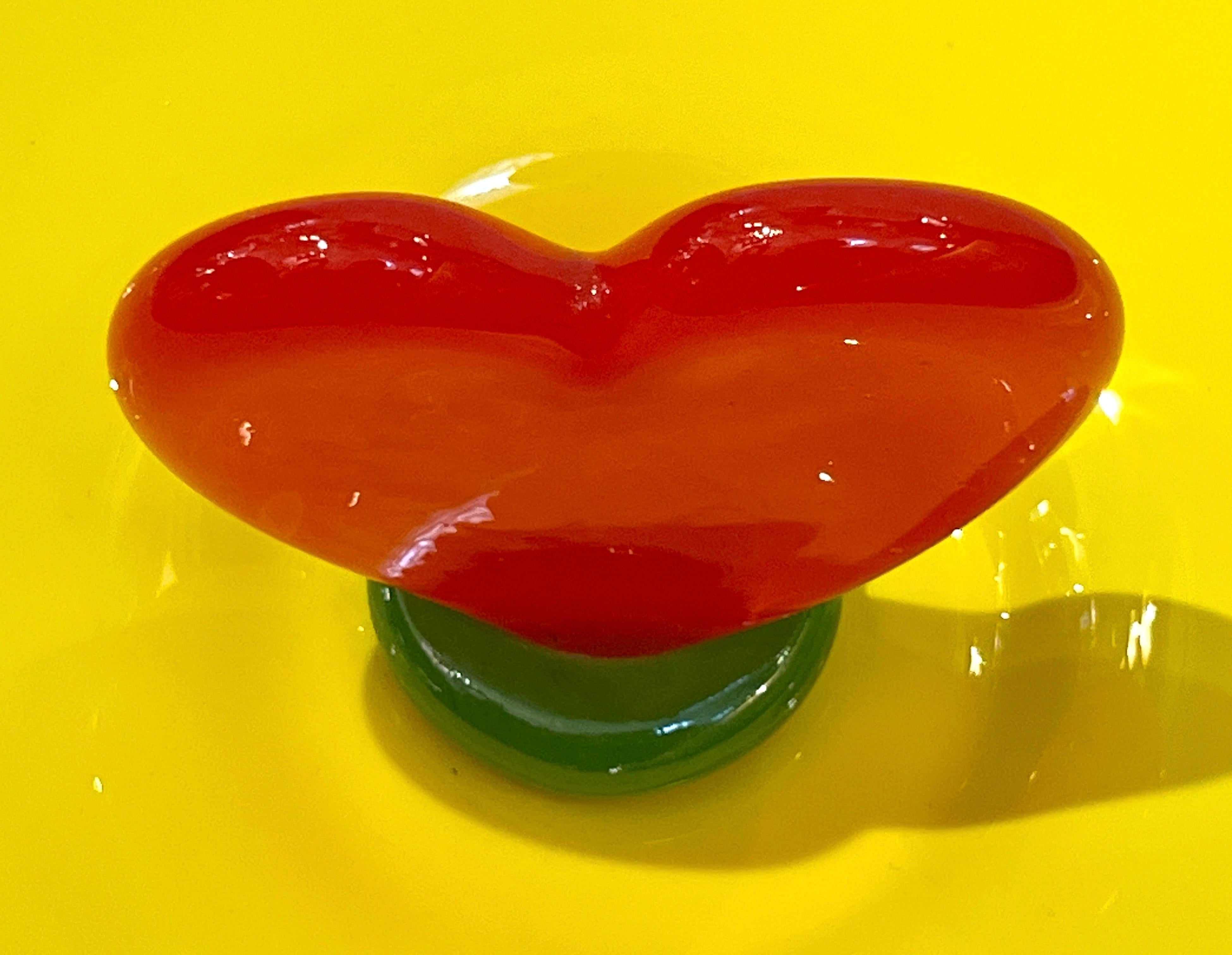 1990 Barovier & Greene & Greene Murano Yellow Red Green Heart Glass Centerpiece en vente 1