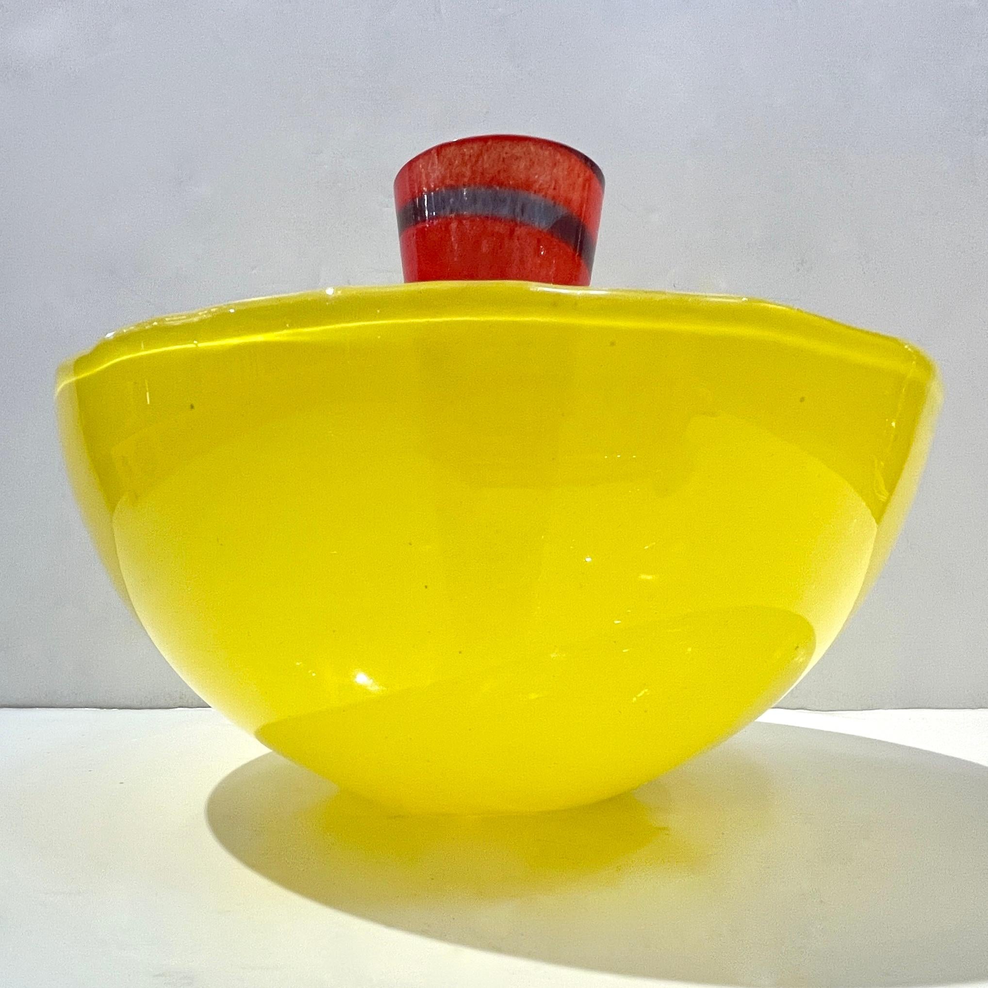 1990er Jahre Barovier & Toso Gelb Rot Murano Glas Schale Vase im Angebot 3