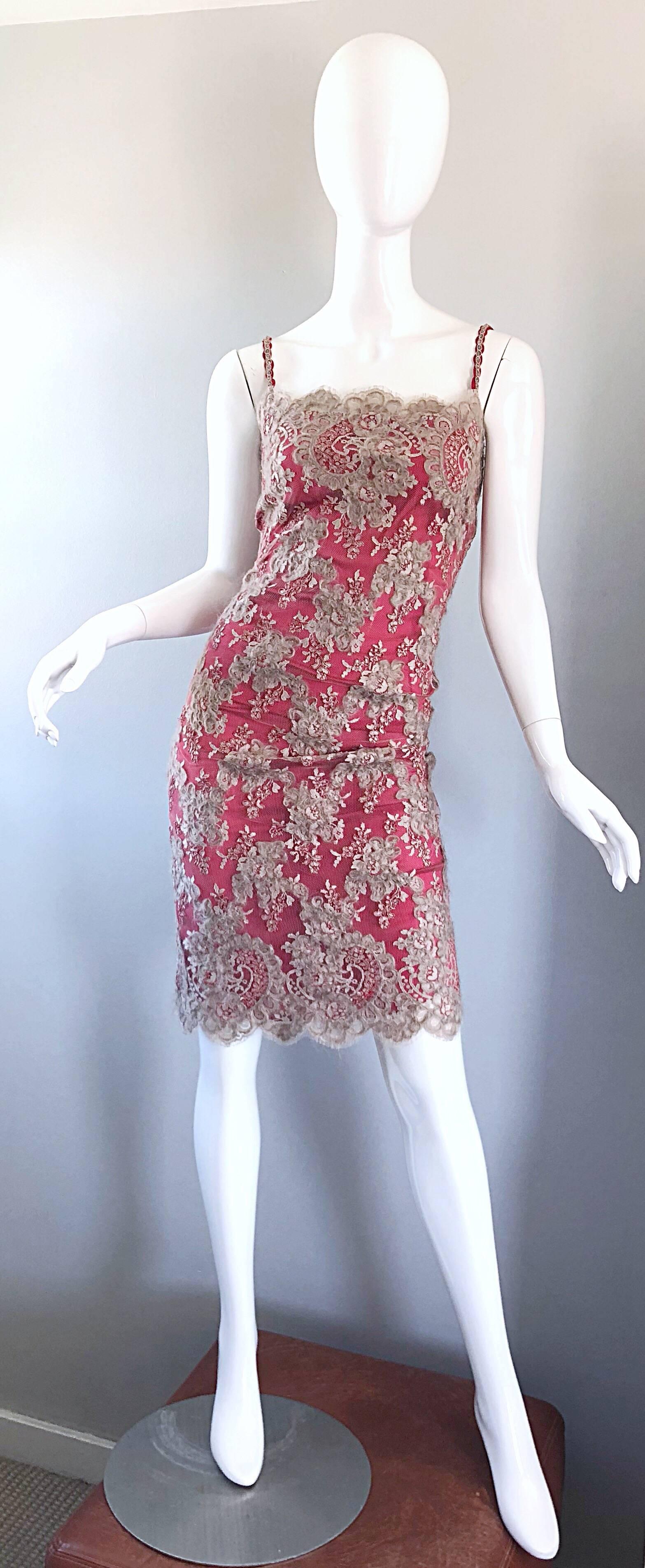 1990s Bill Blass Size 8 10 Raspberry Pink Beige Silk Chiffon + Mohair Lace Dress For Sale 12