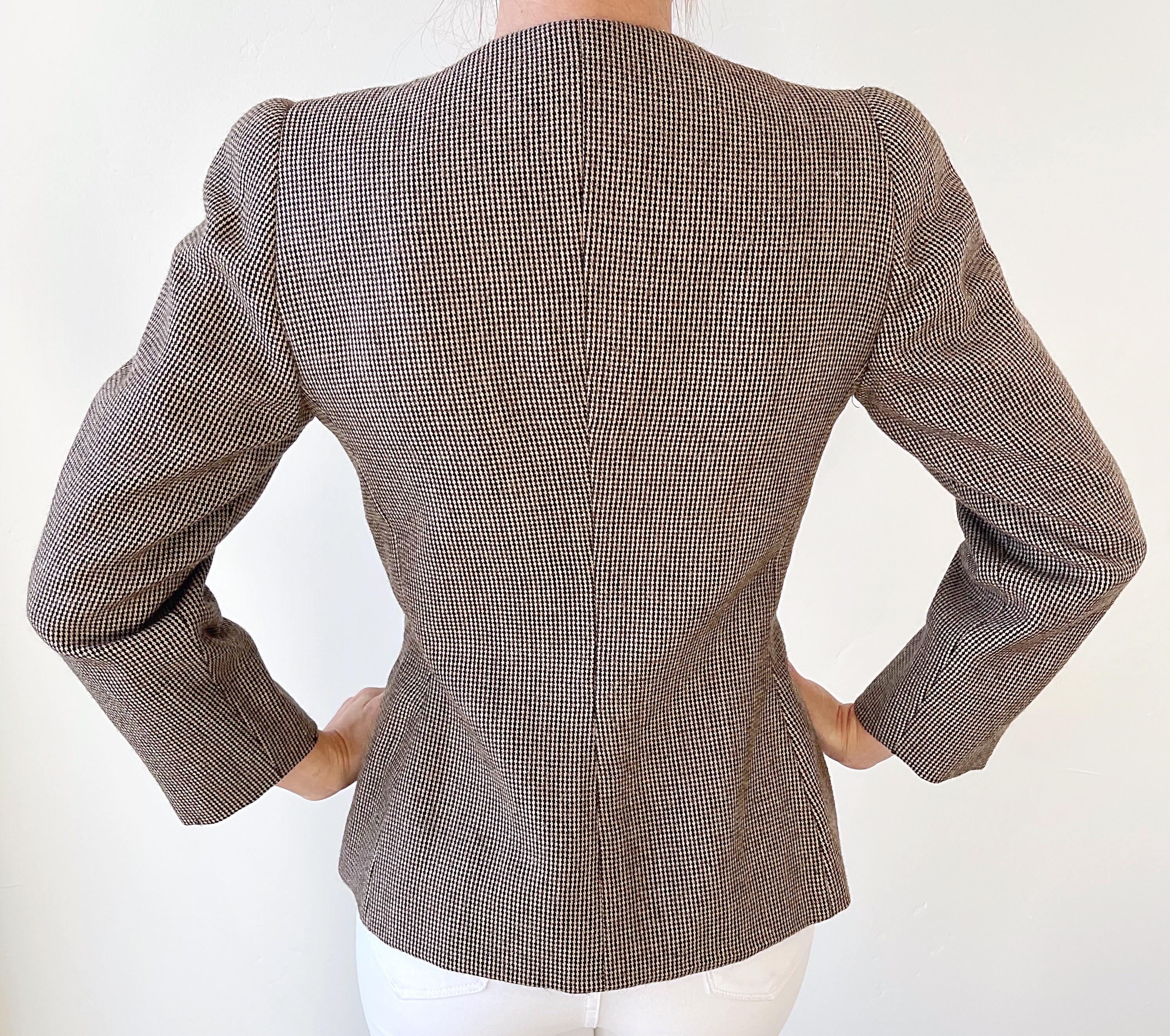 1990s Bill Blass Size 8 For Saks 5th Avenue Brown Vintage 90s Collarless Blazer For Sale 10
