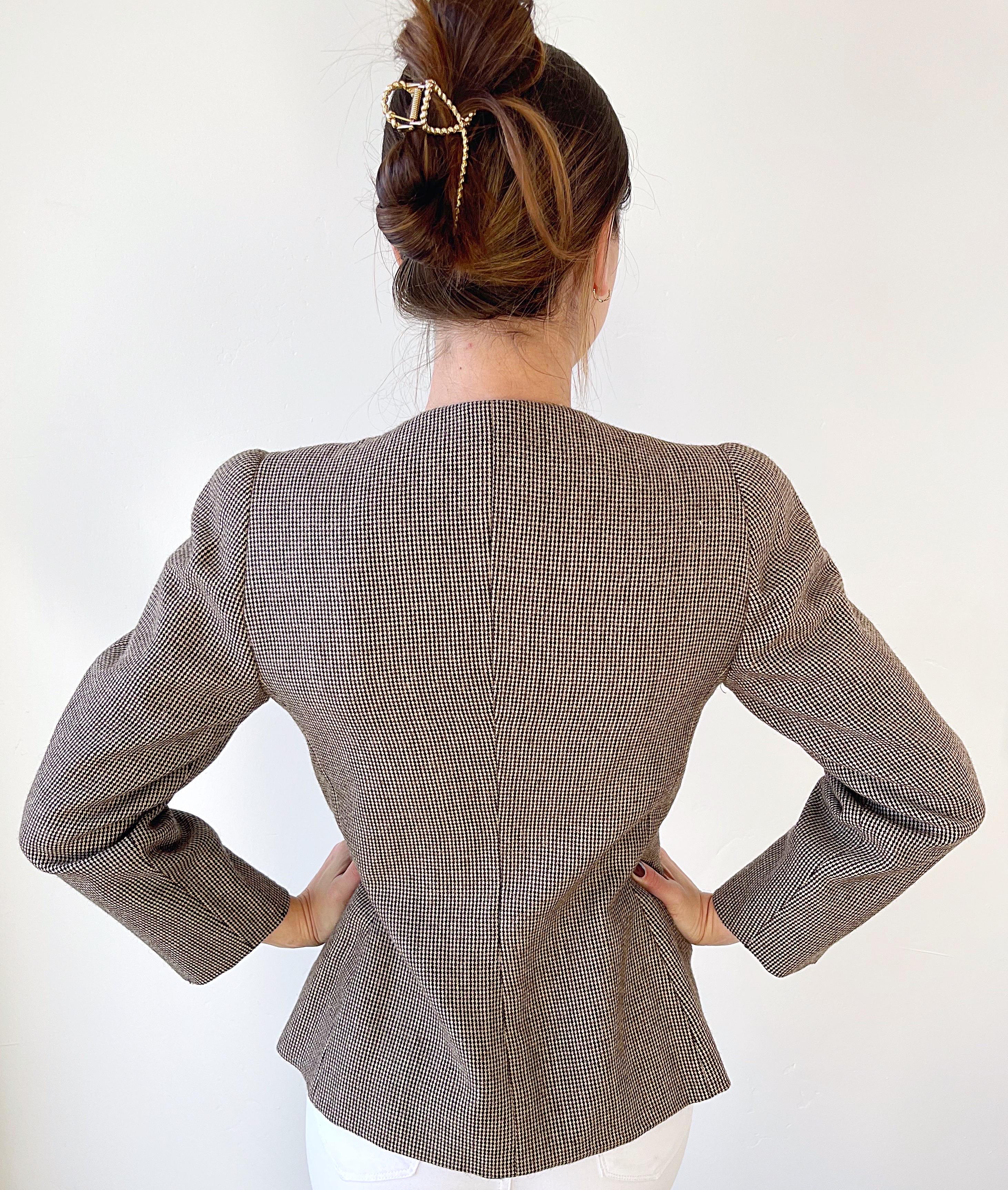 1990s Bill Blass Size 8 For Saks 5th Avenue Brown Vintage 90s Collarless Blazer For Sale 1