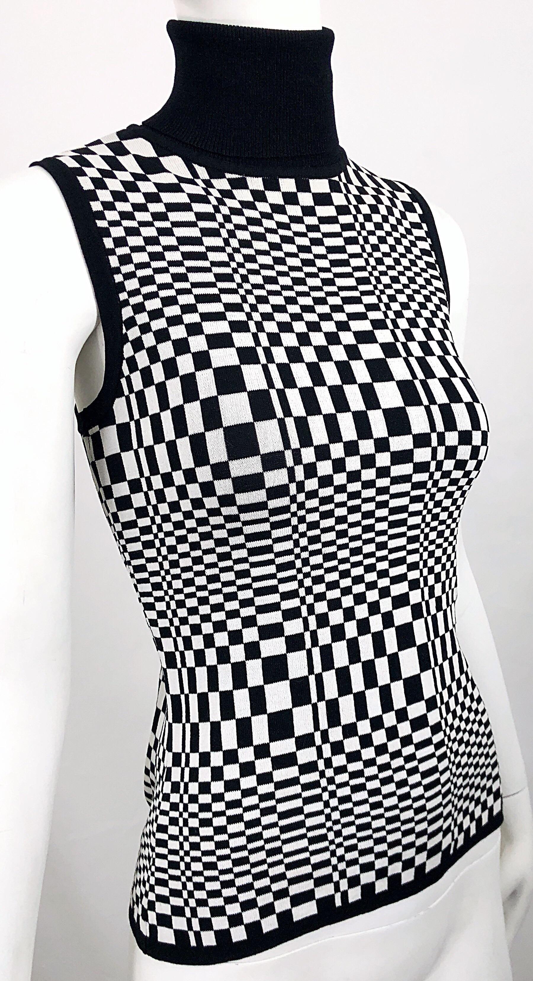 1990s Black and White Op Art 3 - D Print Sleeveless Vintage Knit Turtleneck Top For Sale 5