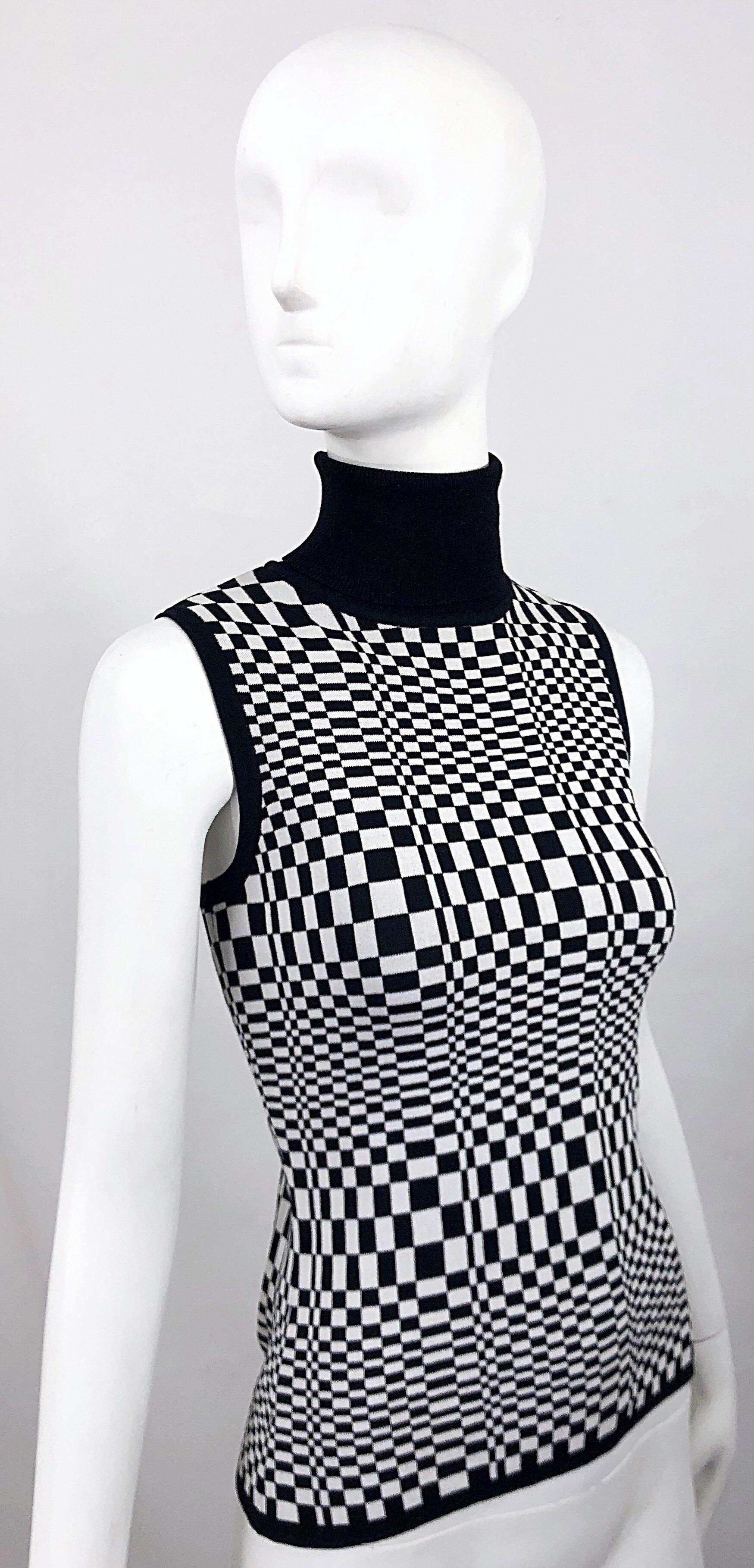 1990s Black and White Op Art 3 - D Print Sleeveless Vintage Knit Turtleneck Top For Sale 7