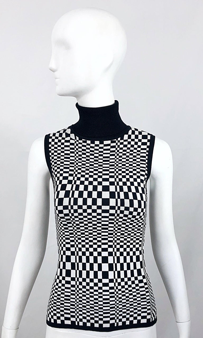 1990s Black and White Op Art 3 - D Print Sleeveless Vintage Knit Turtleneck Top For Sale 11