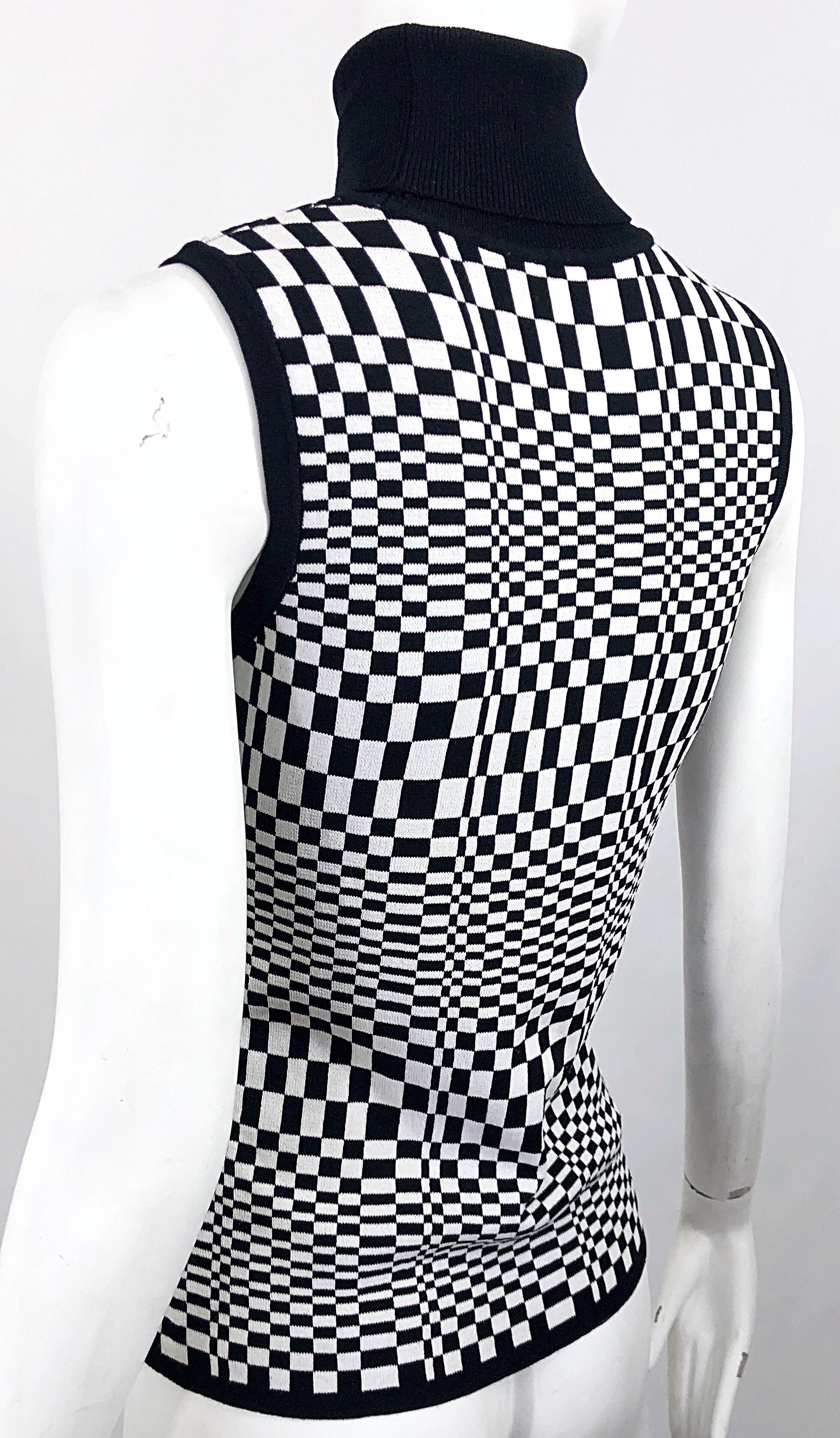 1990s Black and White Op Art 3 - D Print Sleeveless Vintage Knit Turtleneck Top For Sale 2