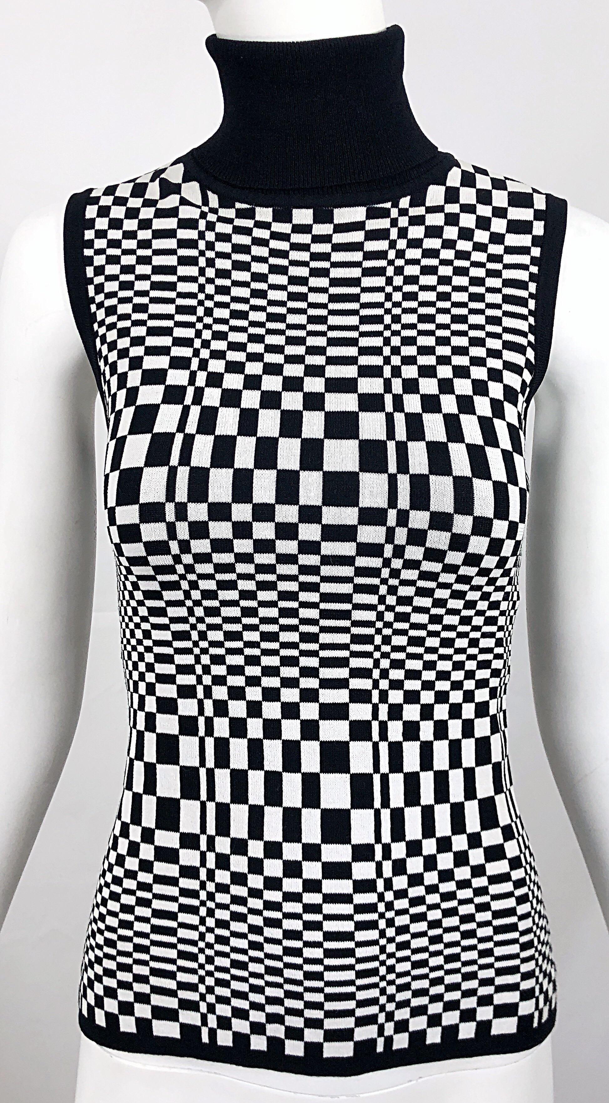1990s Black and White Op Art 3 - D Print Sleeveless Vintage Knit Turtleneck Top For Sale 4