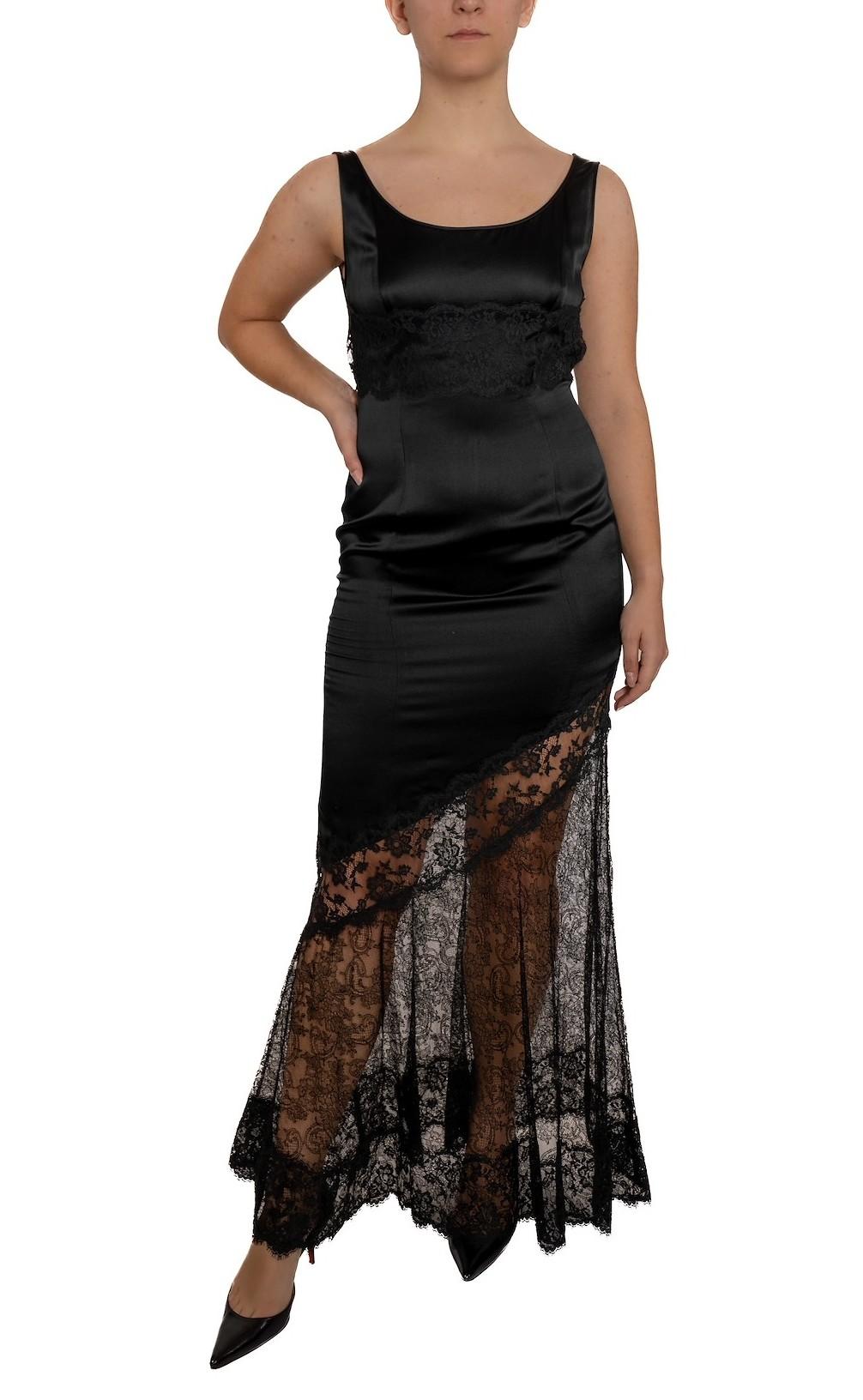 1990S Black Beaded Silk Chiffon & Chantilly Spider-Web Lace Gown With Fringe For Sale 2