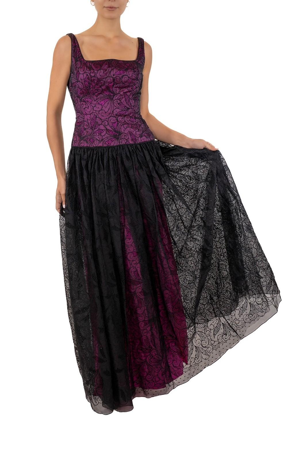 1990S Black Embroidered Silk Organza Ball Gown Lined In Hot Pink Satin For Sale 3