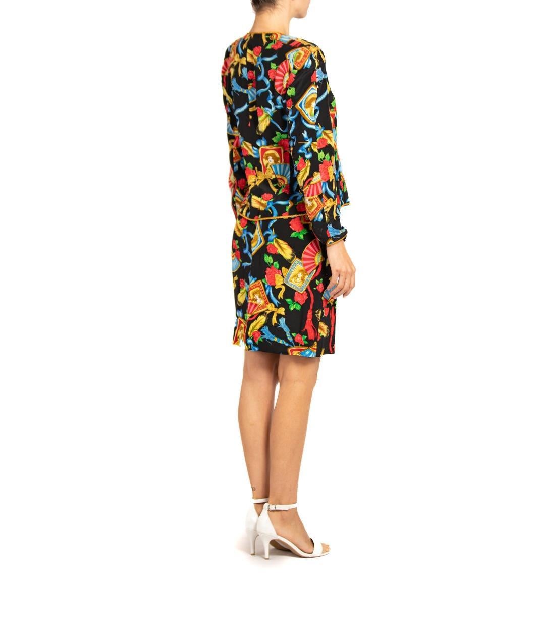 1990S Ensemble noir avec impression d'éventail et doublure en or Pour femmes en vente