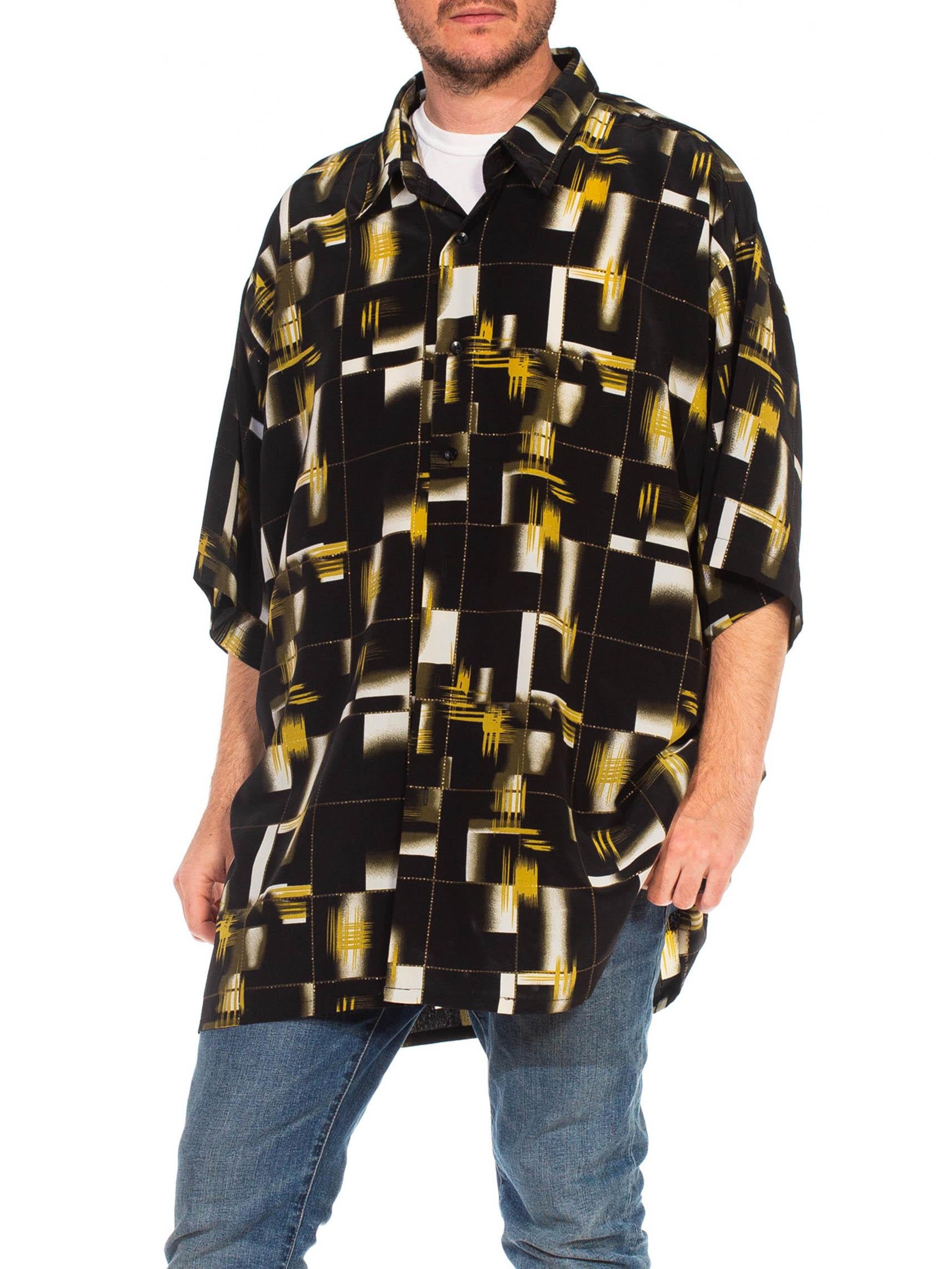 1990S Black & Gold Polyester Men's Short Sleeve Shirt For Sale 5