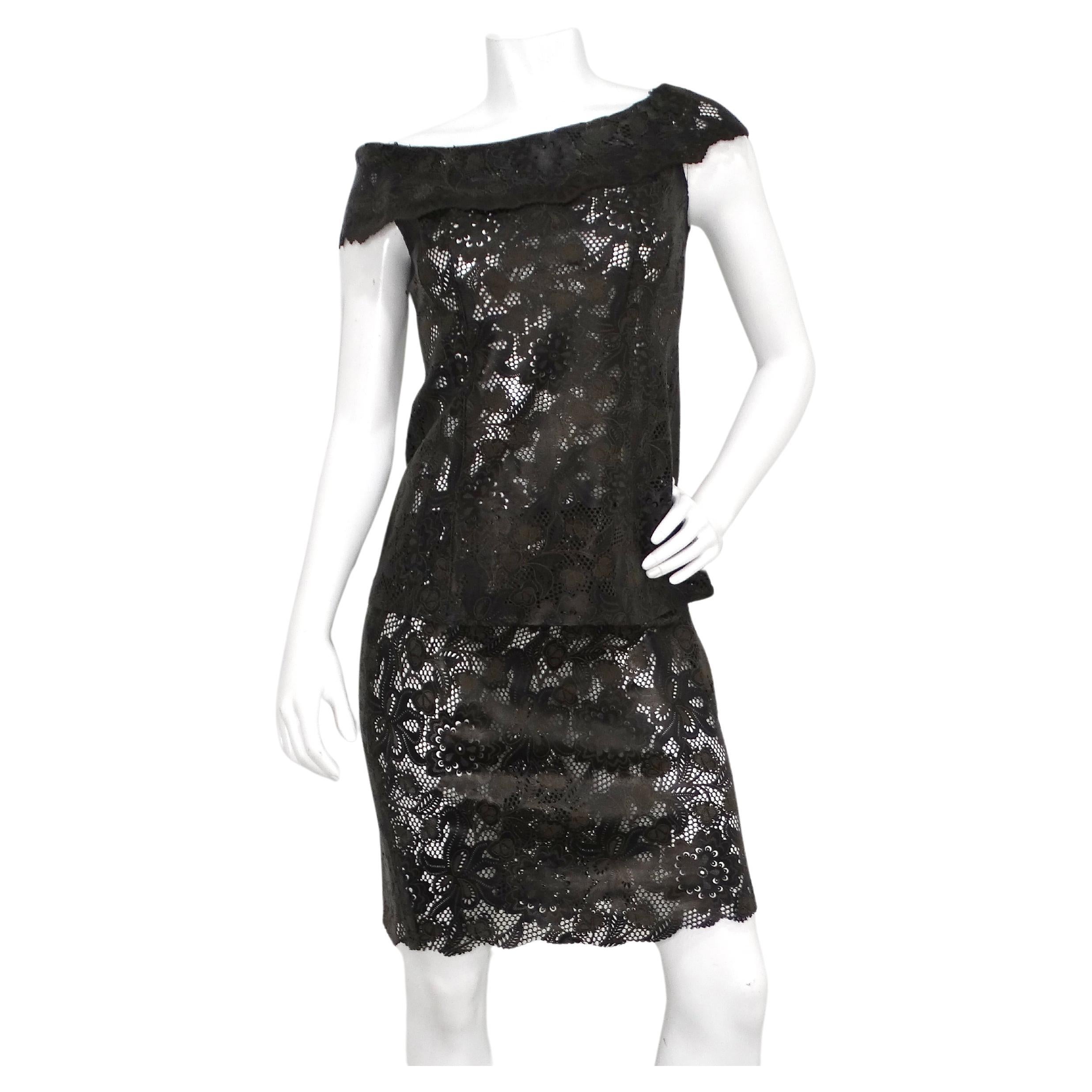 Set top e gonna anni '90 in pelle nera con motivo a pizzo in vendita