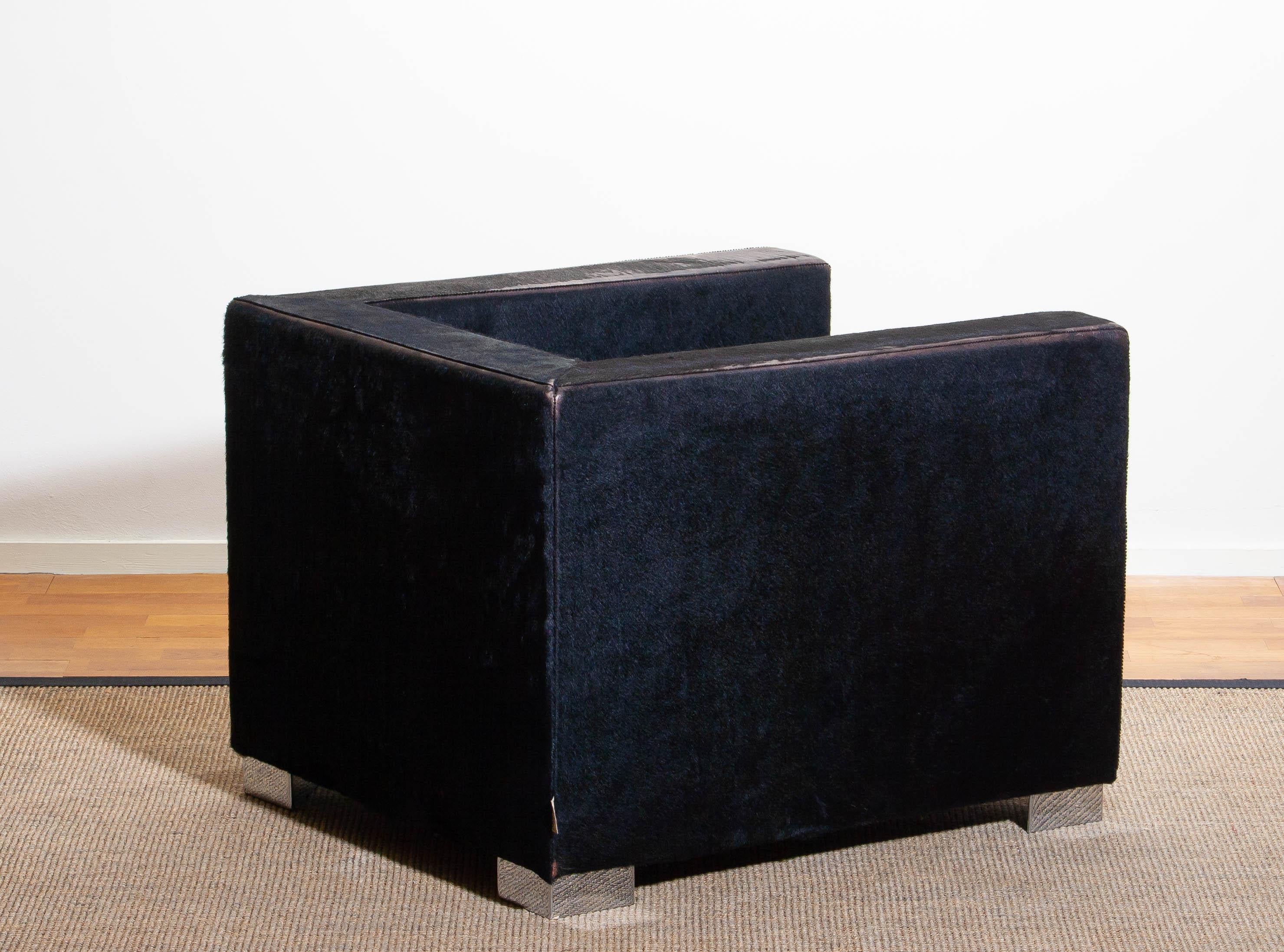 1990s, Black Lounge Chair in Pony and Leather by Rodolfo Dordoni for Minotti In Good Condition In Silvolde, Gelderland