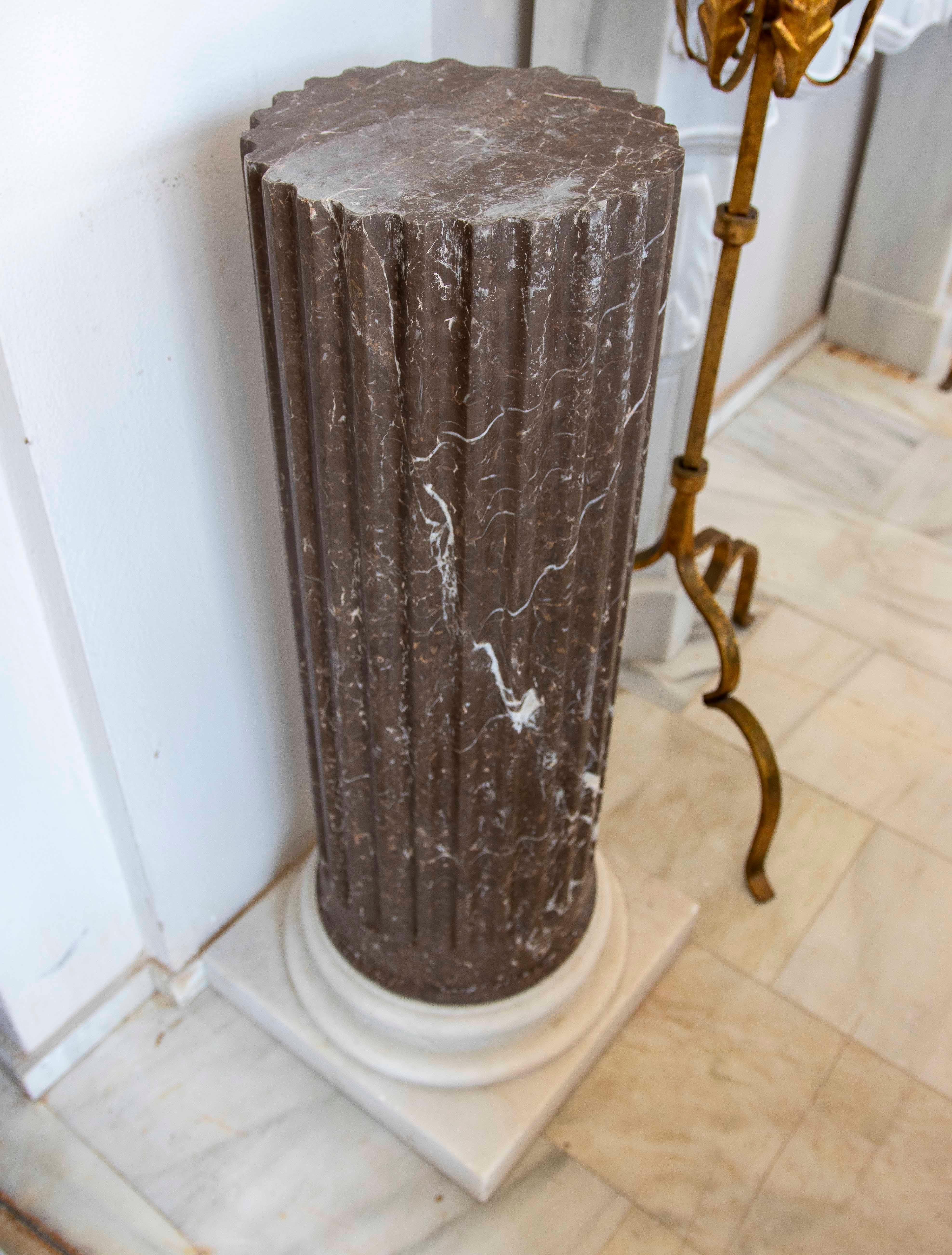 European 1990s Black Marble Column/Cylindrical Base on a White Marble Base For Sale