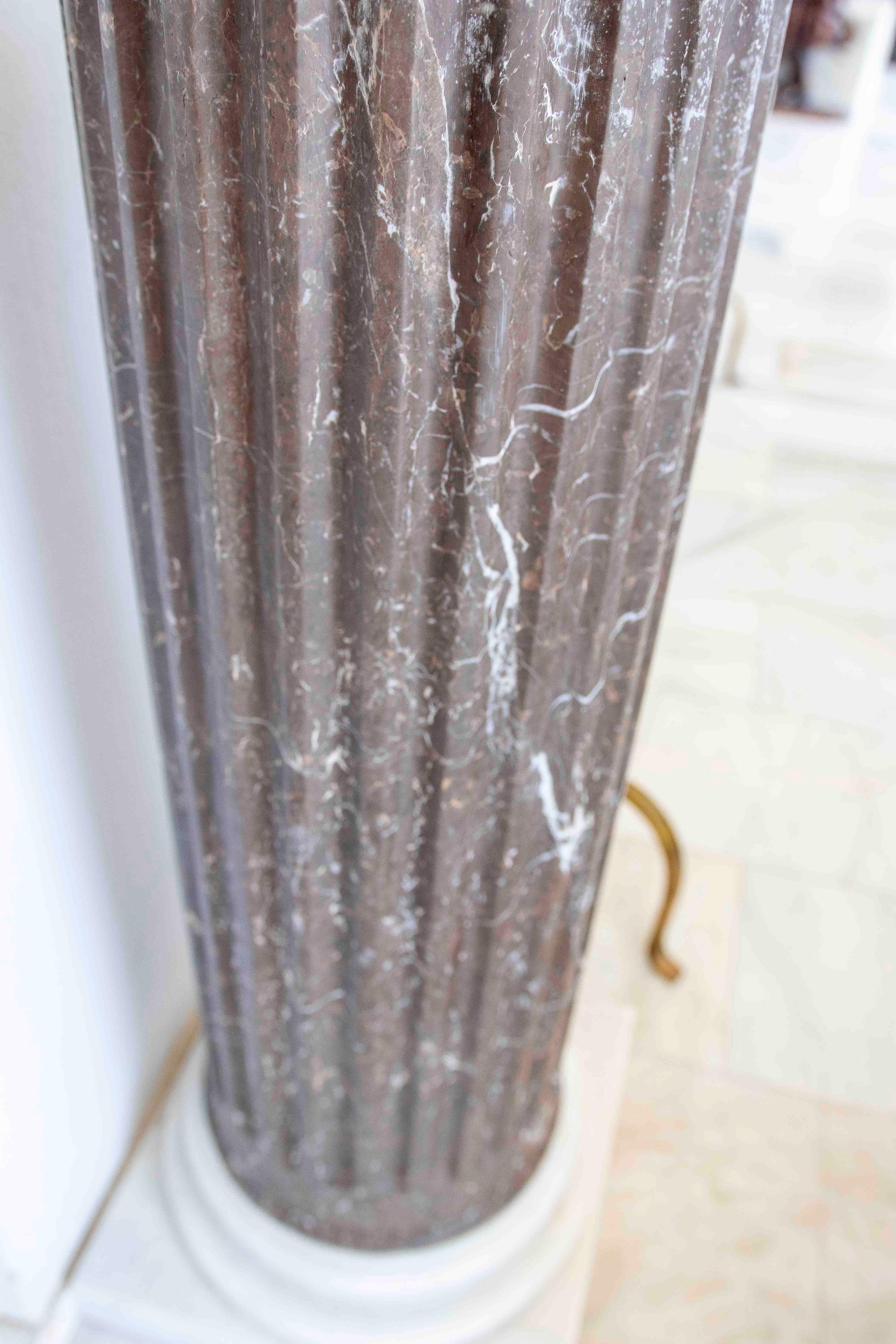 1990s Black Marble Column/Cylindrical Base on a White Marble Base For Sale 4